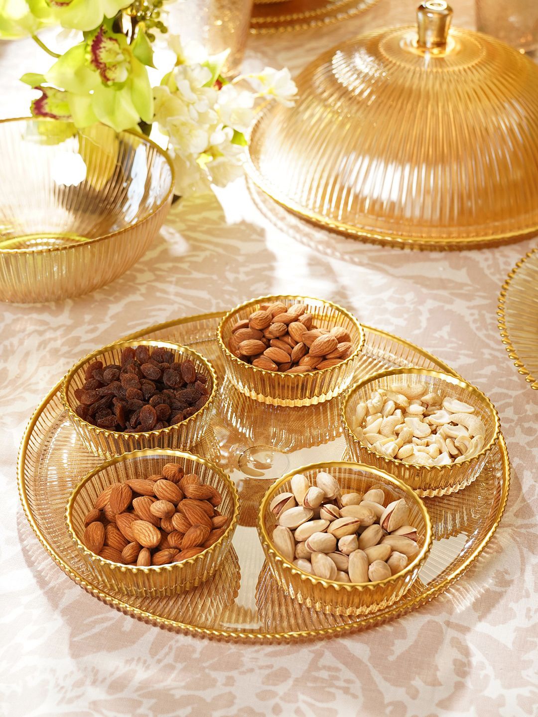 

Pure Home and Living Gold Toned 6 Pieces Glass Glossy Serving Tray