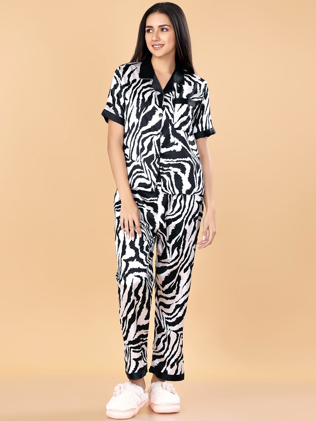 

ANSEE by Addery Women Animal Printed Night suit, Black