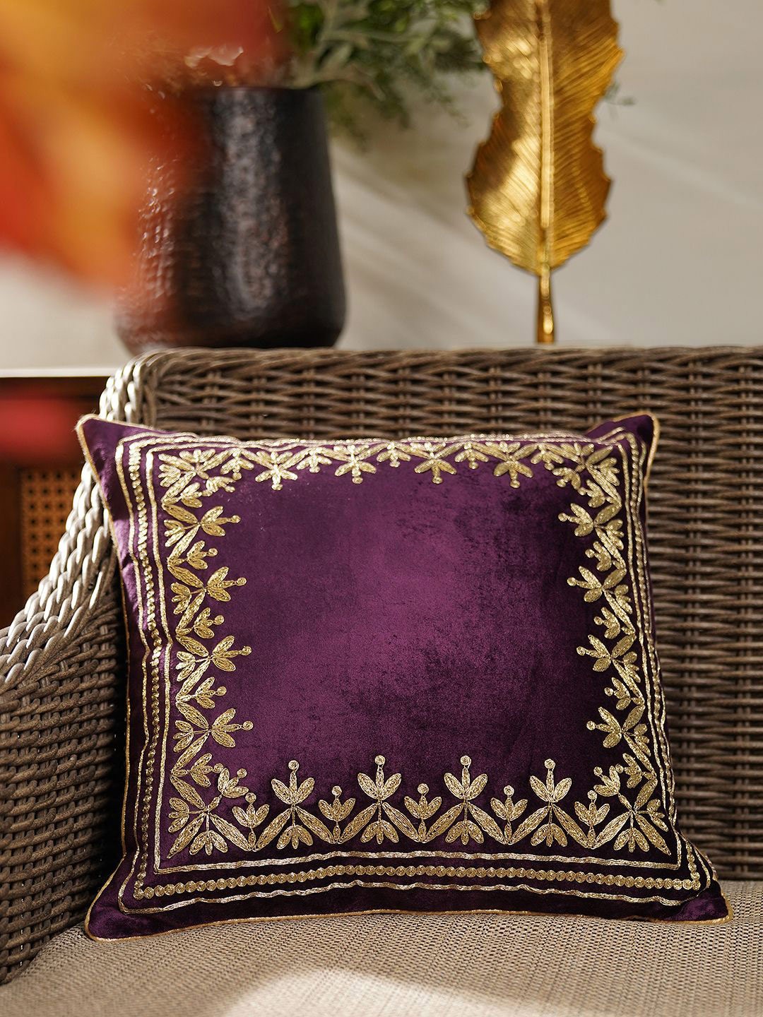 

Pure Home and Living Purple & Gold-Toned Embroidered Velvet Square Cushion Covers