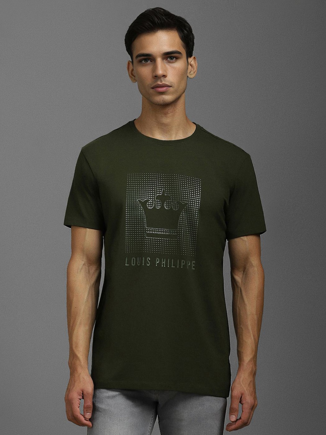 

Louis Philippe Sport Men Typography Printed Pockets Slim Fit T-shirt, Olive