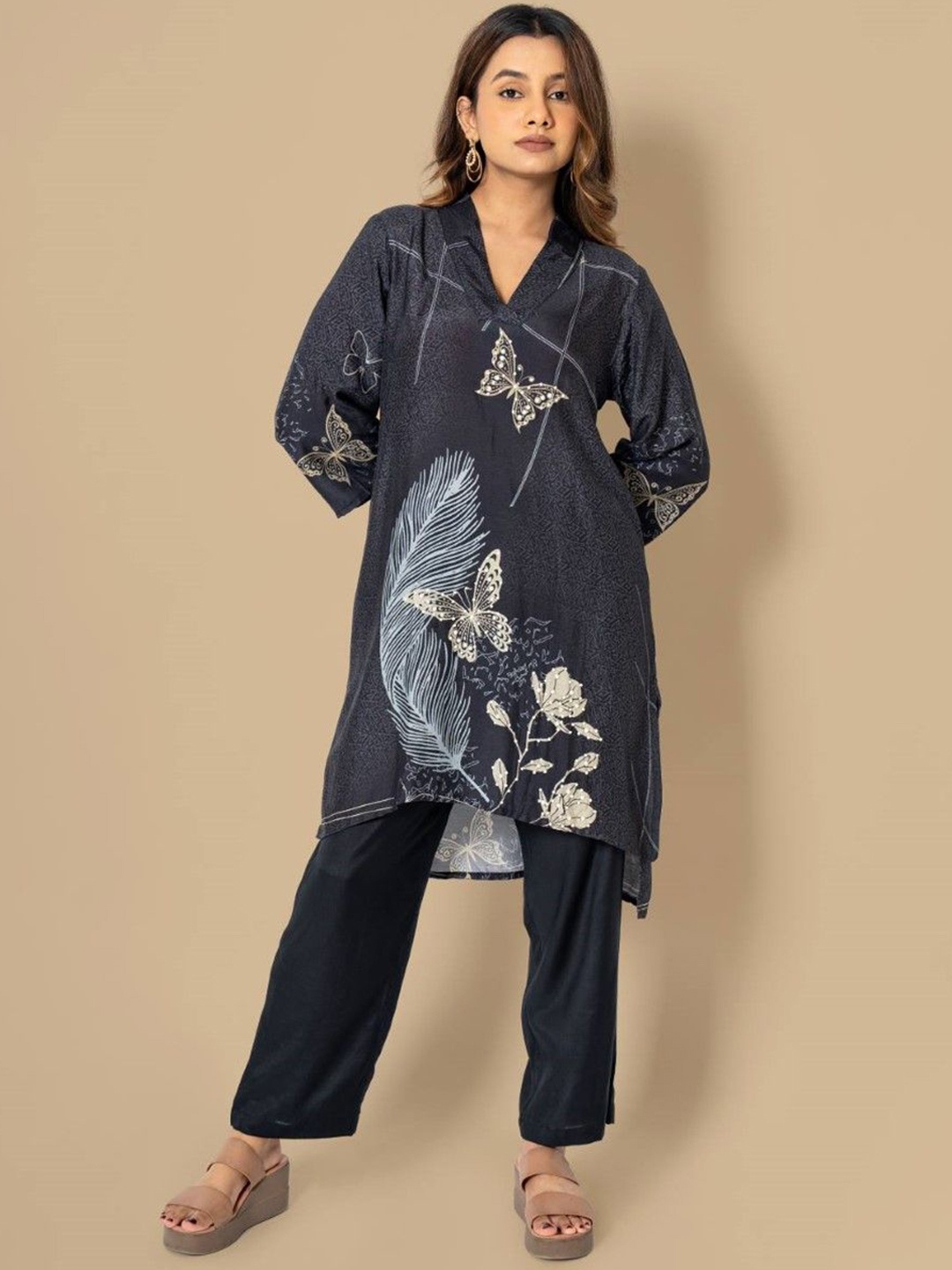 

AUTUMN LANE Floral Printed Cotton Silk Regular Tunic with Trousers, Blue