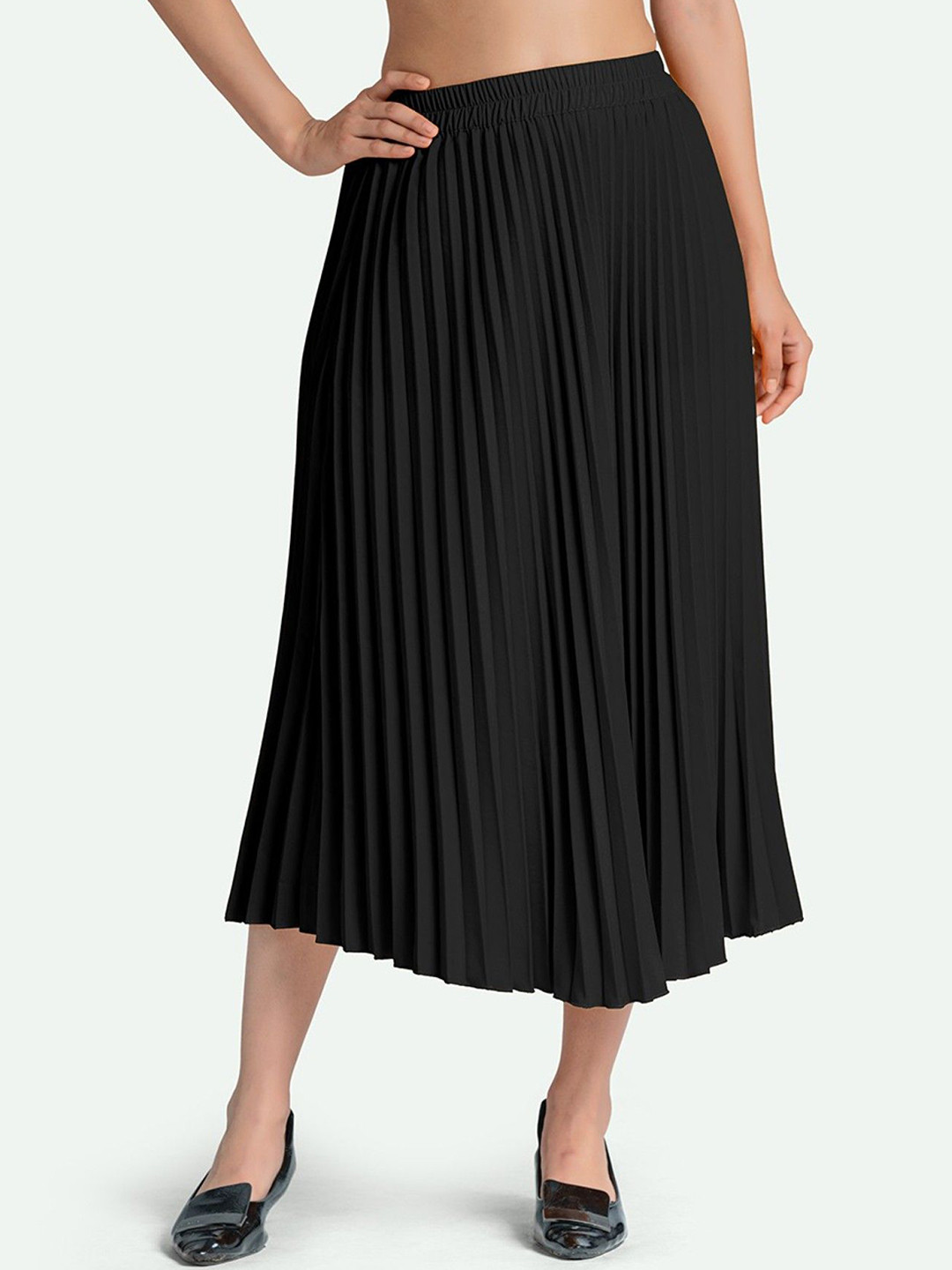 

Krunal Raiyani Women Pleated Flared Midi Skirt, Black