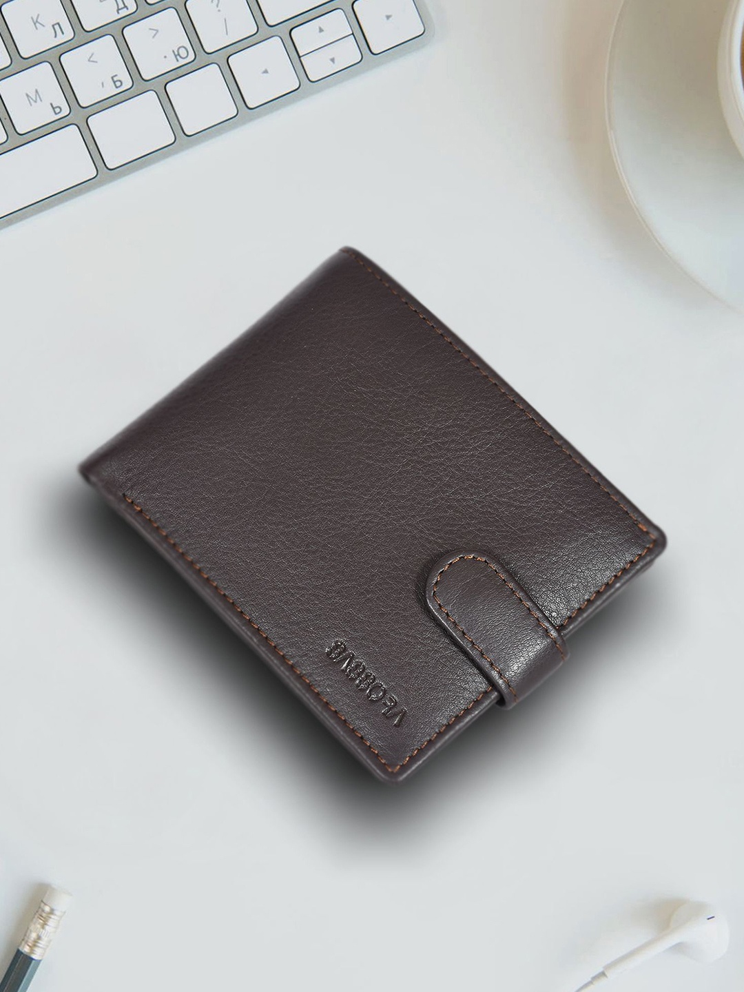 

Sassora Men Textured Leather Two Fold Wallet, Brown