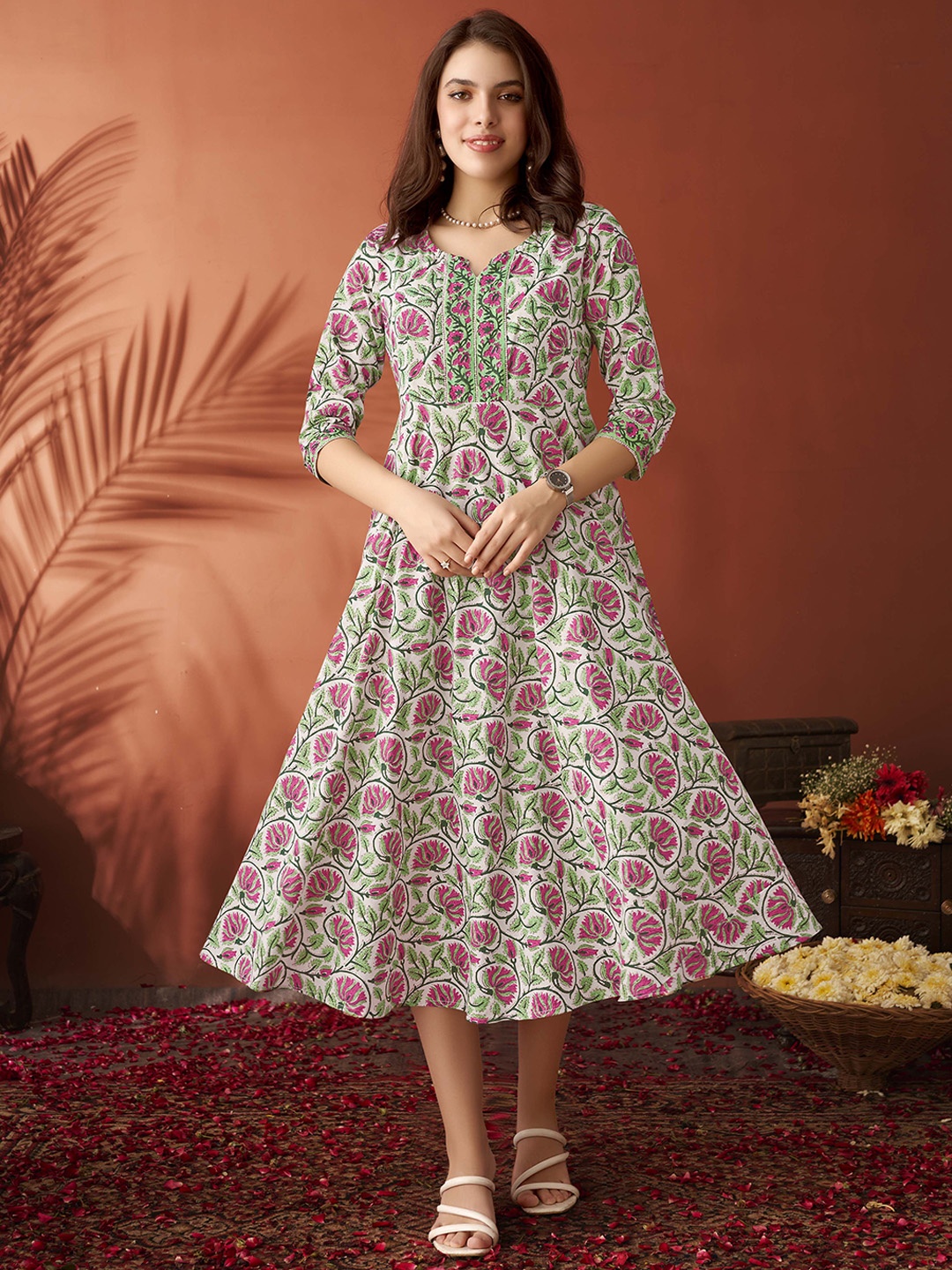 

Anouk Green & Pink Floral Printed Pure Cotton A-Line Kurta