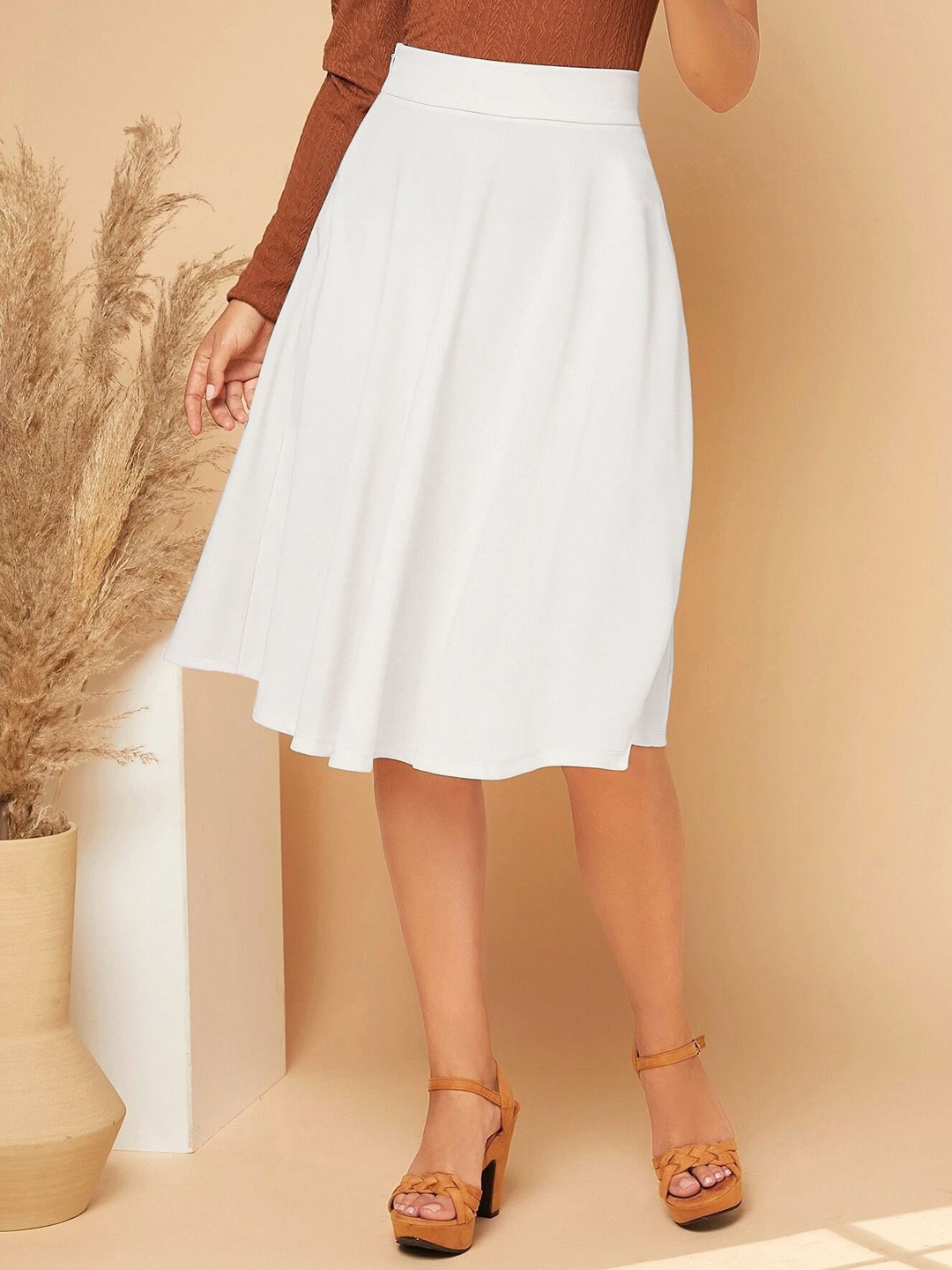 

Stylecast X Slyck Knee Length Flared Skirt, White