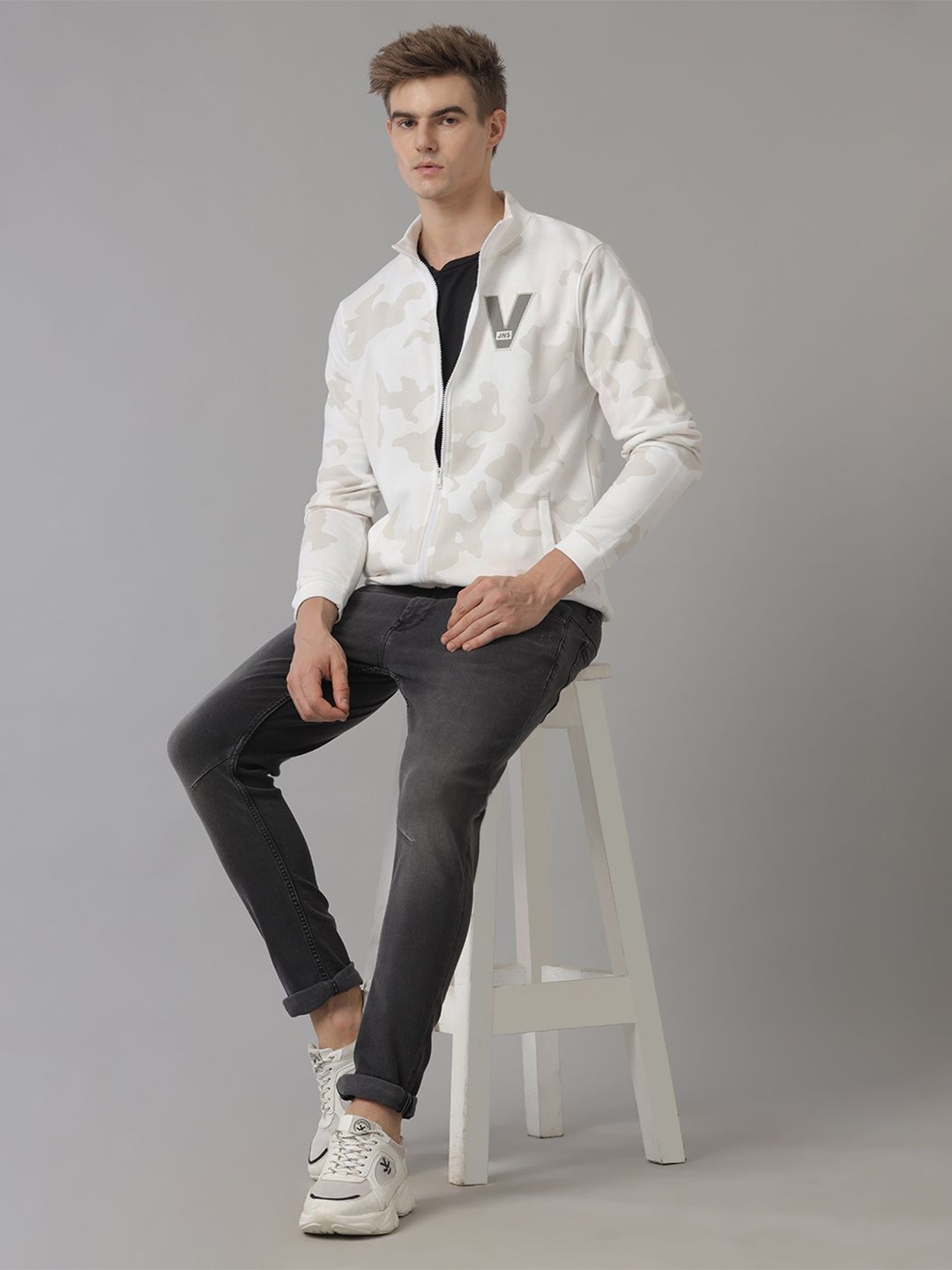 

Voi Jeans Men Printed Sweatshirt, White