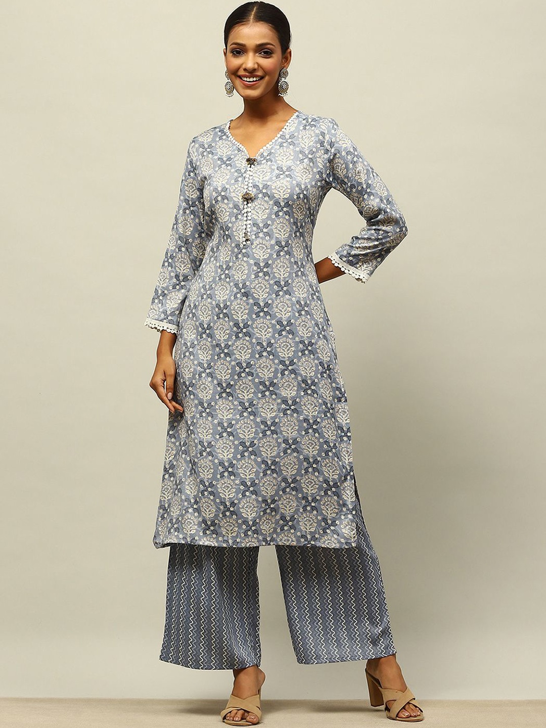 

Rangriti Floral Printed V-Neck Straight Kurta With Palazzo, Grey