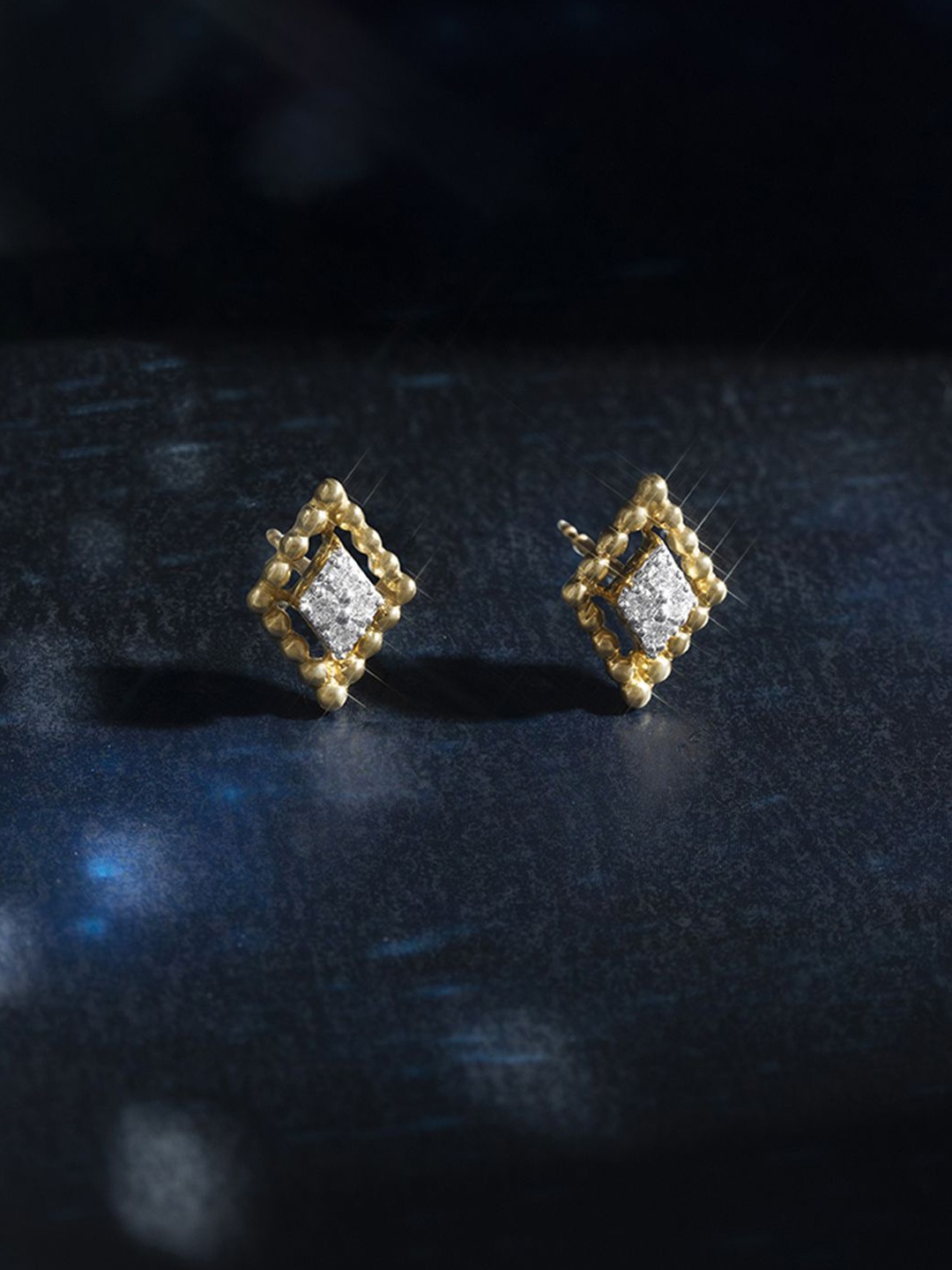 

Mia by Tanishq Women 14KT Earrings Diamond 2.05 gm, Yellow