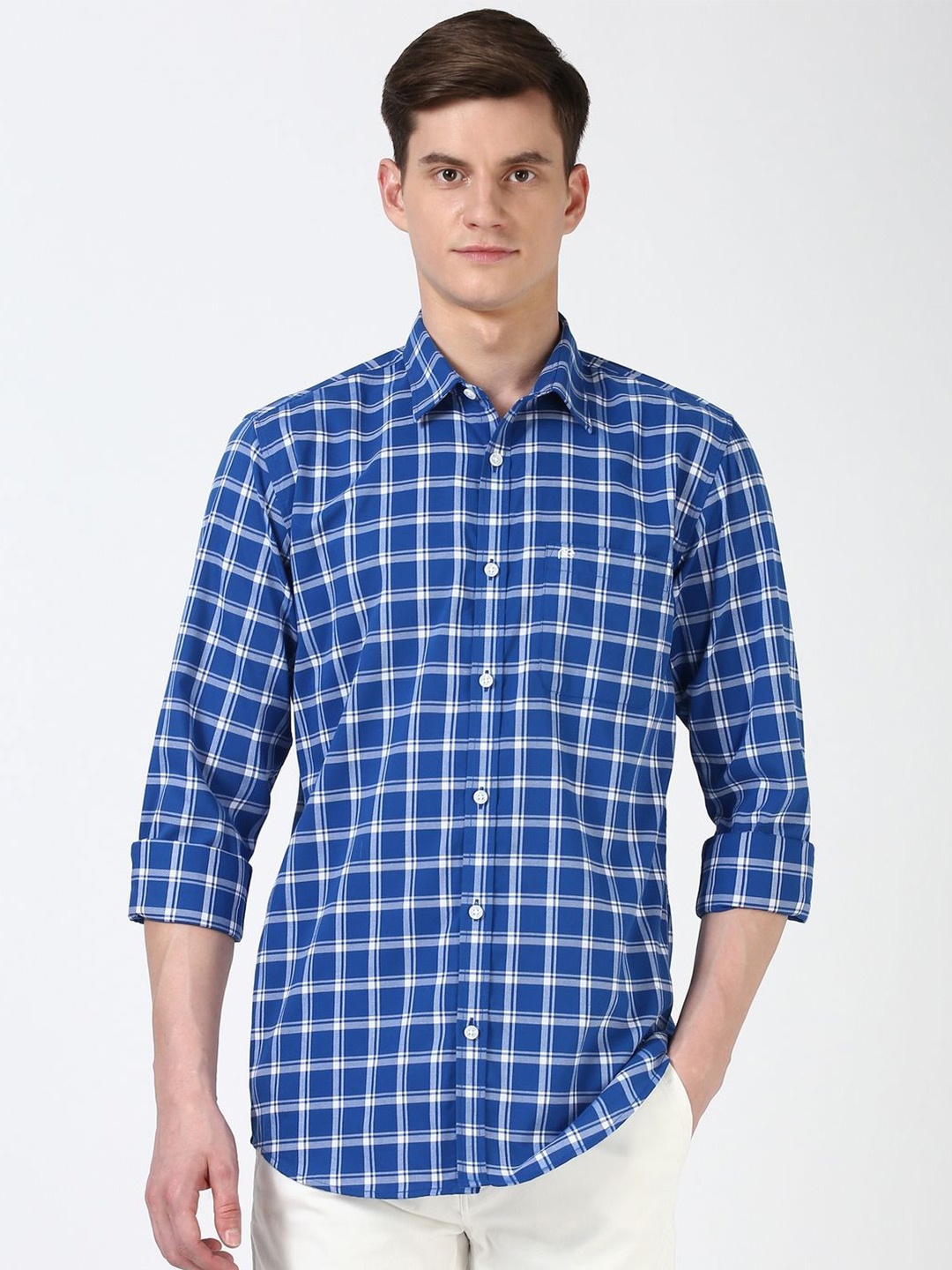 

Peter England Casuals Men Slim Fit Opaque Checked Casual Shirt, Blue