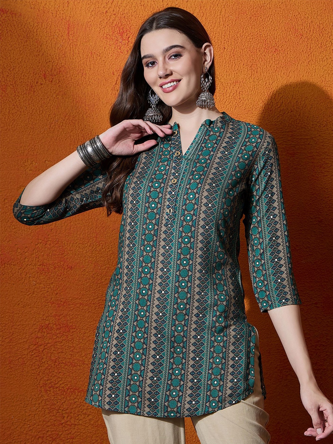 

DIVYANK Women Mandarin Collar Geometric Printed Three-Quarter Sleeves Kurti, Grey