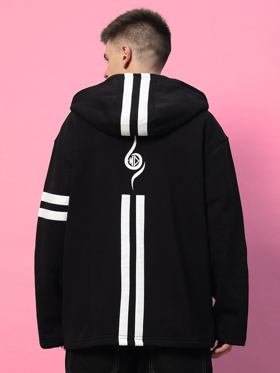 

WEARDUDS Men Hooded Colourblocked Sweatshirt, Black