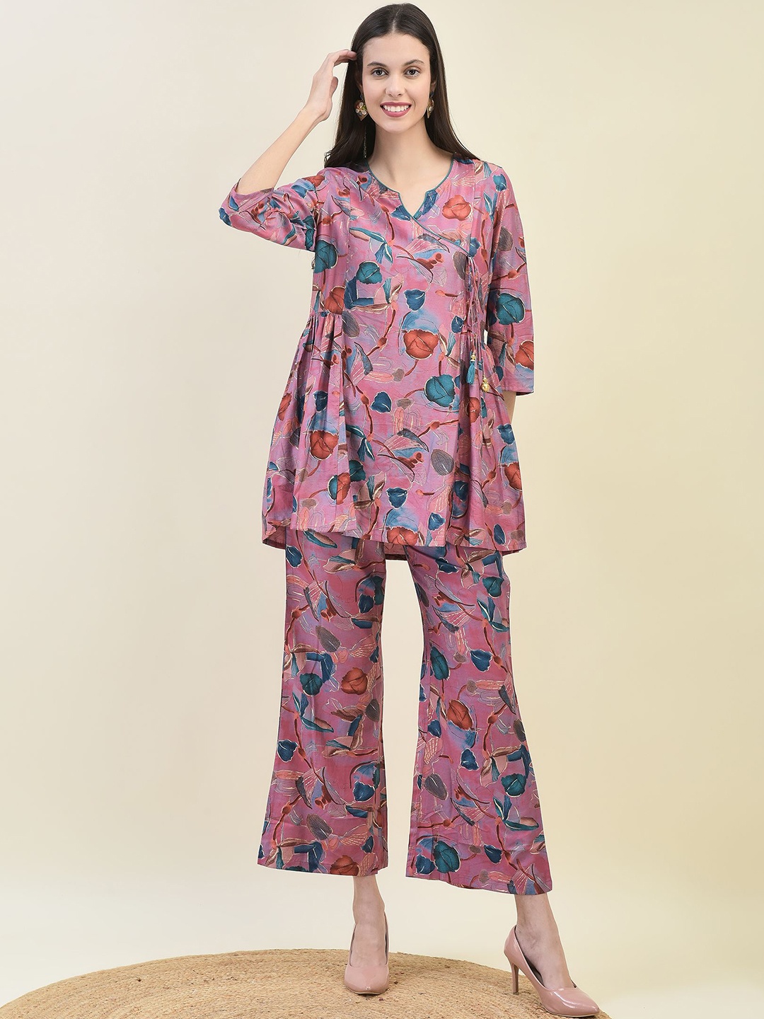 

Shree Floral Printed V-Neck Three-Quarter Sleeves Tunic With Trouser, Pink