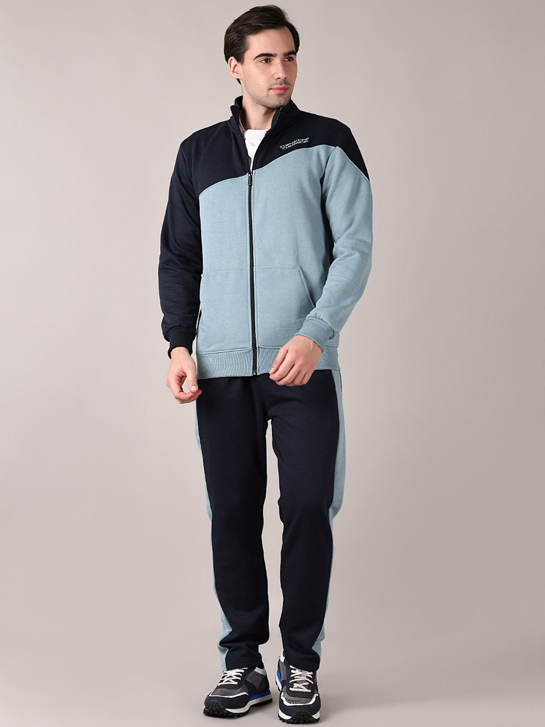 

V-Mart Men Printed Cotton Mid-Rise Tracksuit, Blue