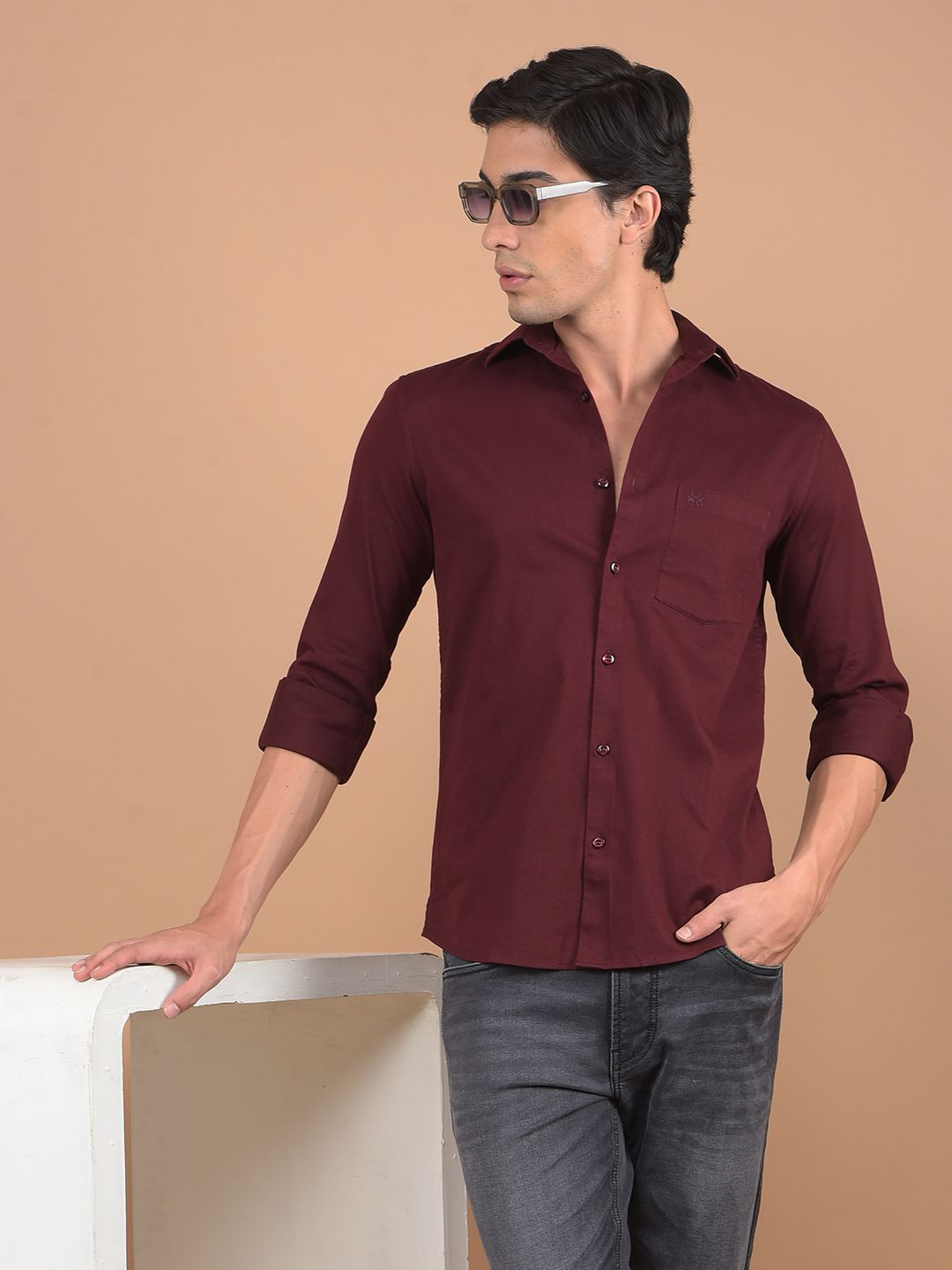 

Crimsoune Club Men Spread Collar Solid Cotton Slim Fit Casual Shirt, Maroon