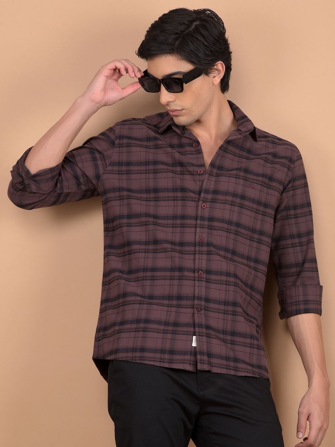 

Crimsoune Club Men Spread Collar Checked Cotton Slim Fit Casual Shirt, Brown