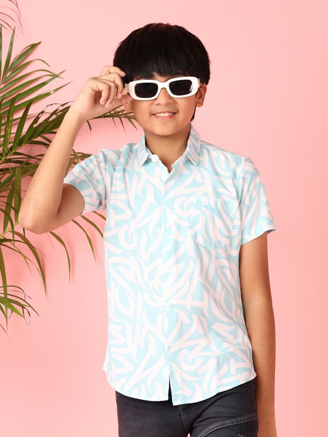 

V-Mart Boys Spread Collar Abstract Printed Cotton Casual Shirt, White