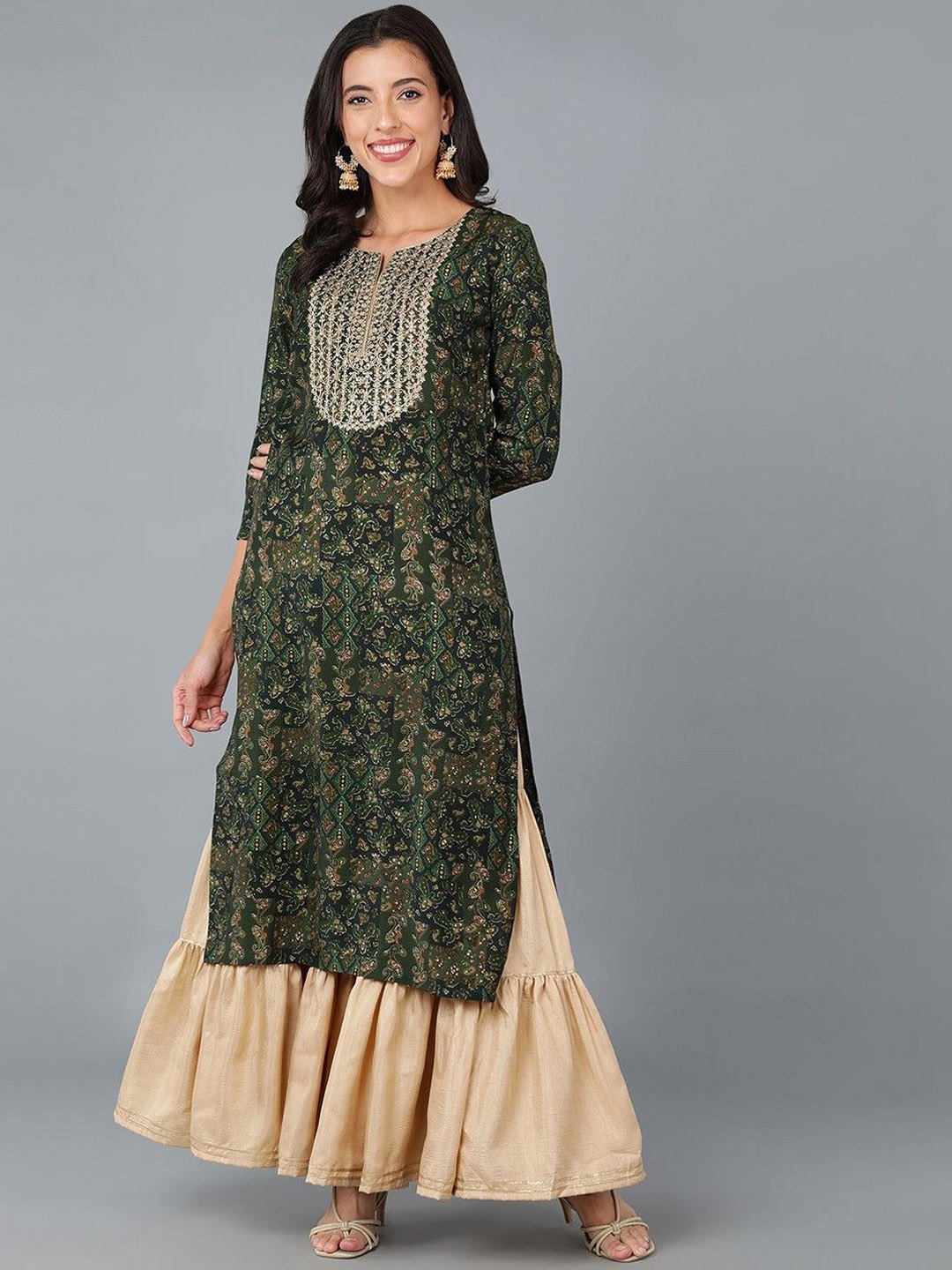 

AHIKA Floral Printed Embroidered Thread Work Straight Kurta, Green