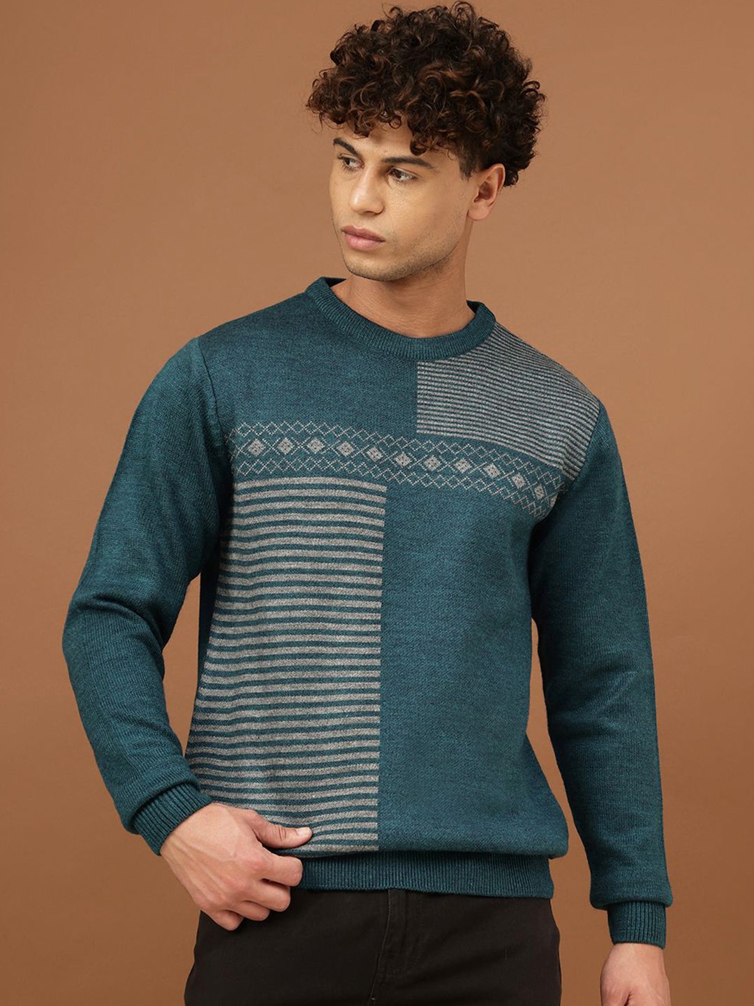 

Richlook Men Round Neck Long Sleeves Sweatshirt, Teal