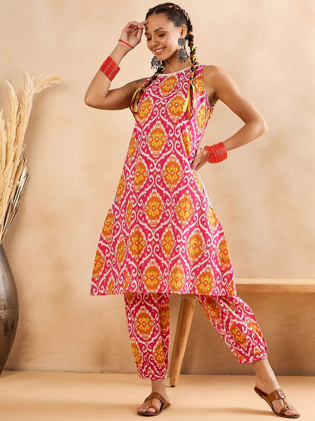 

WineRed Ethnic Motifs Printed Round Neck Sleeveless Pure Cotton Top With Trouser, Pink