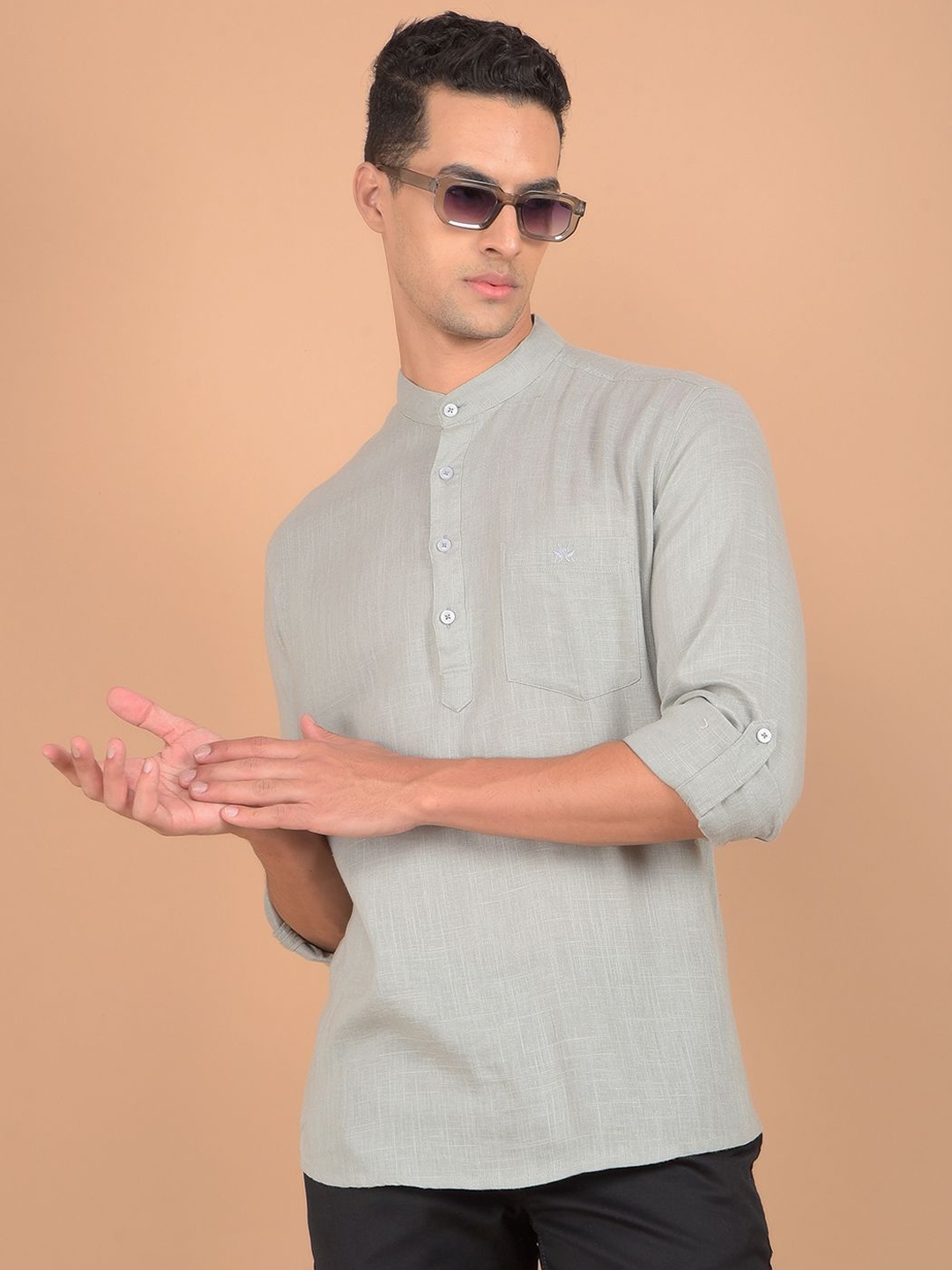 

Crimsoune Club Mandarin Collar Regular Linen Straight Kurta, Green