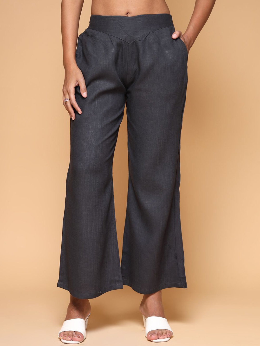 

KATLINE Women Relaxed Regular Fit Straight Leg Trousers, Grey