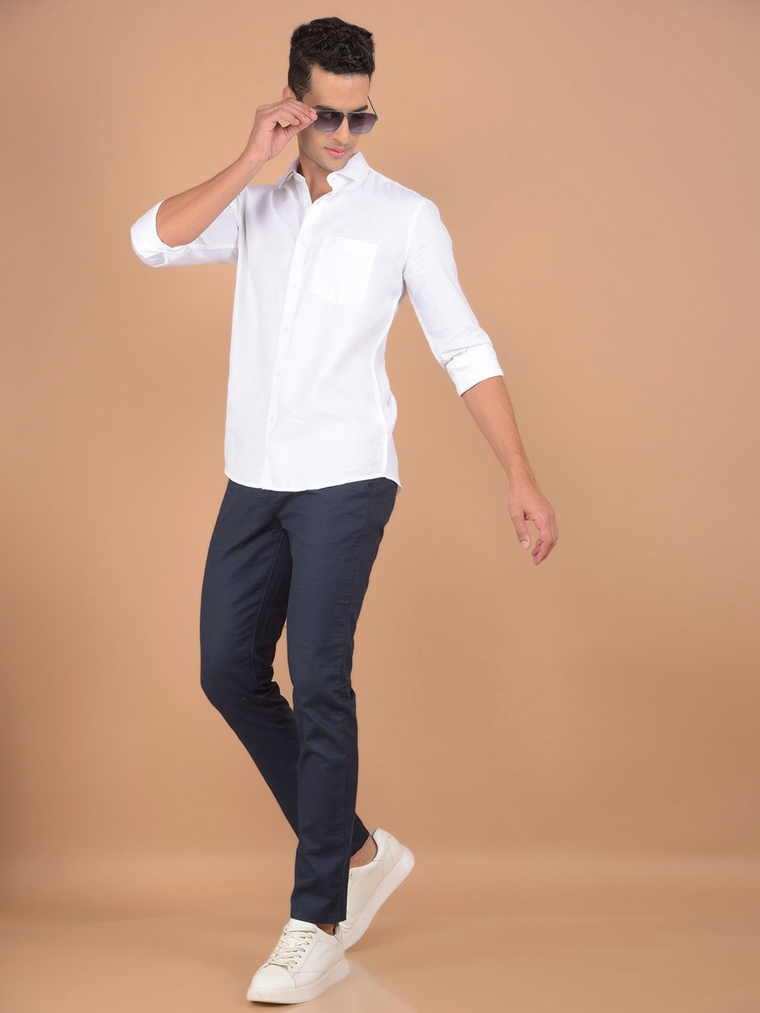 

Crimsoune Club Men Spread Collar Solid Cotton Slim Fit Casual Shirt, White