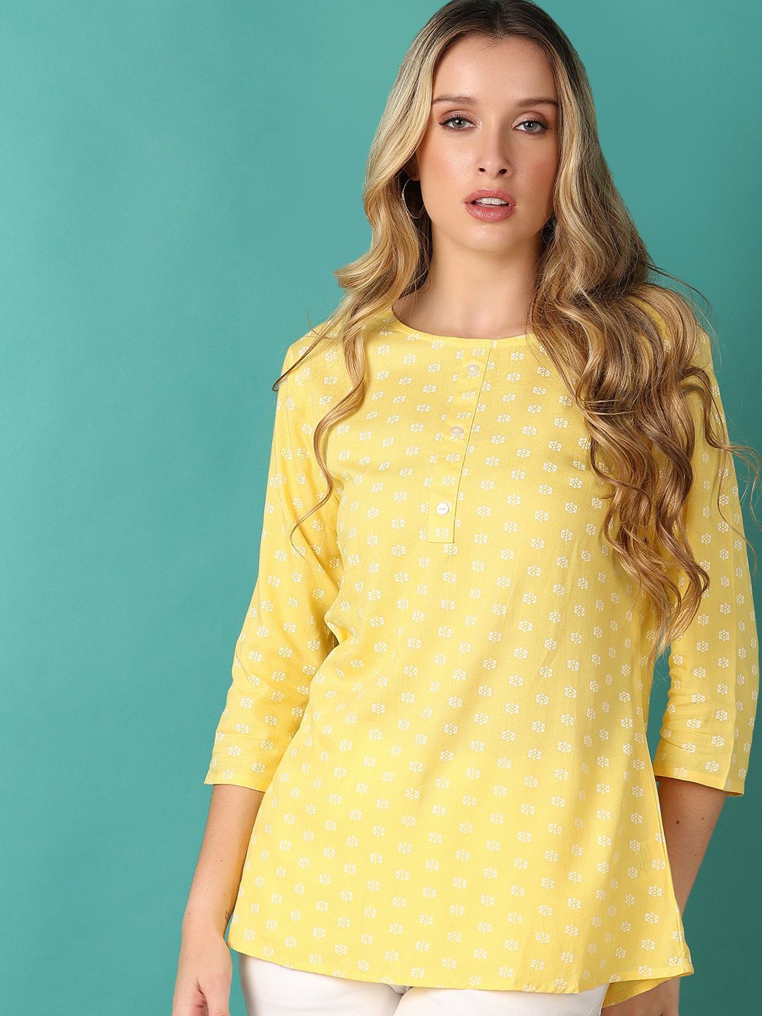 

V-Mart Women Printed Round Neck Tunics, Yellow