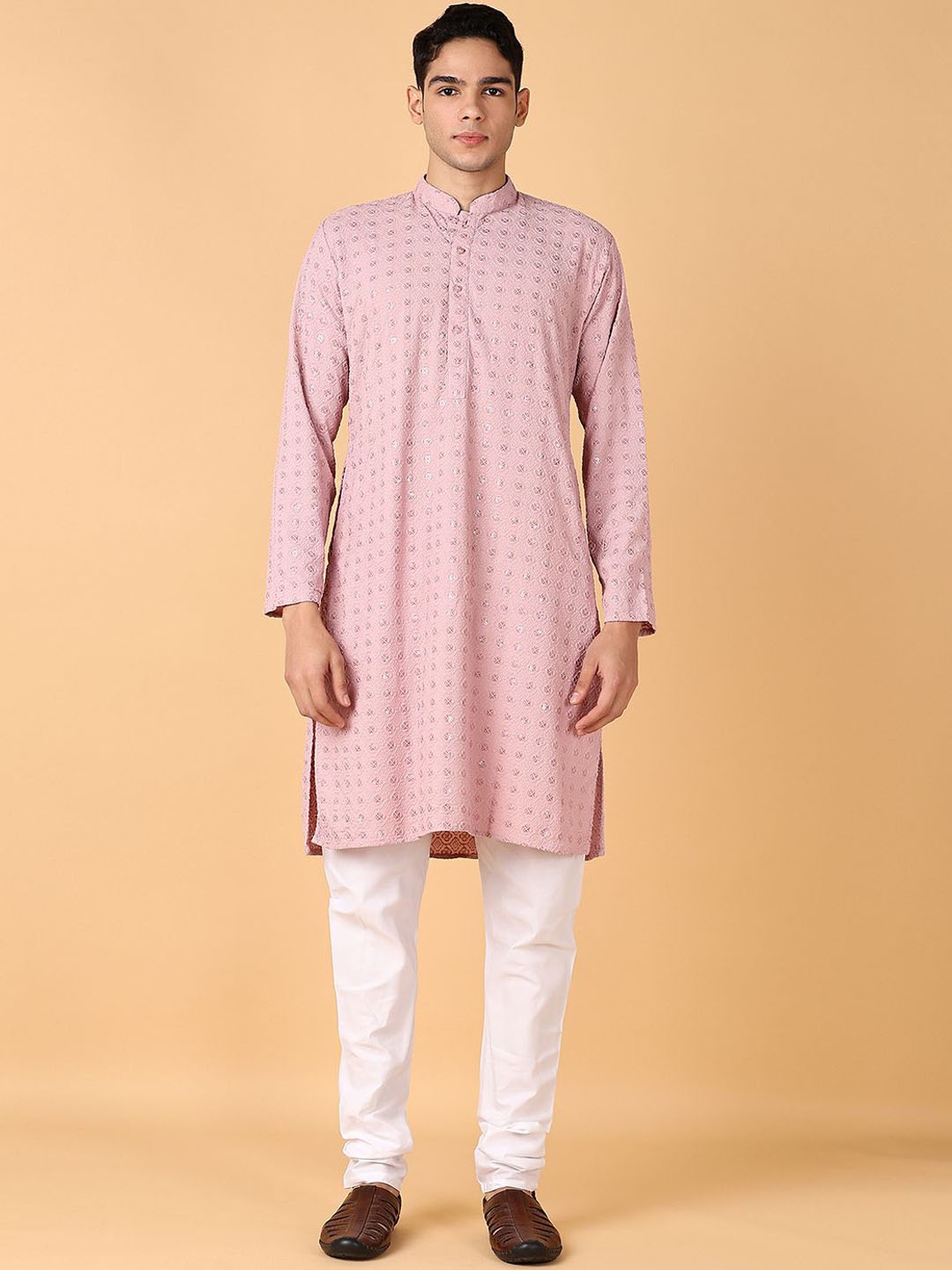 

V-Mart Geometric Embroidered Sequinned Mandarin Collar Straight Kurta with Churidar, Mauve