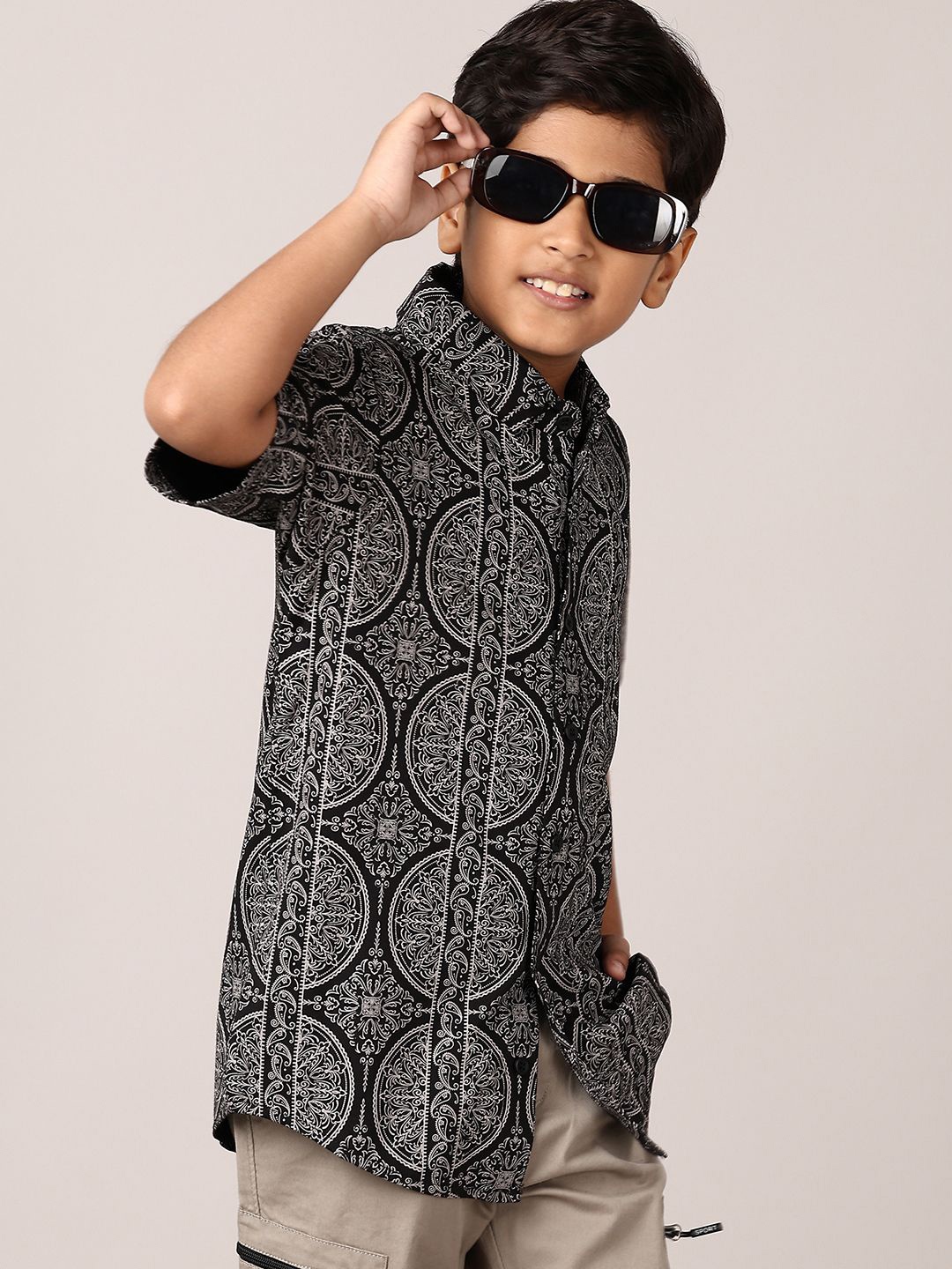 

V-Mart Boys Spread Collar Ethnic Motifs Printed Cotton Casual Shirt, Black