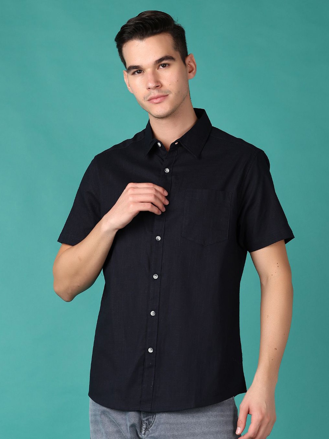 

V-Mart Men Spread Collar Solid Cotton Casual Shirt, Navy blue