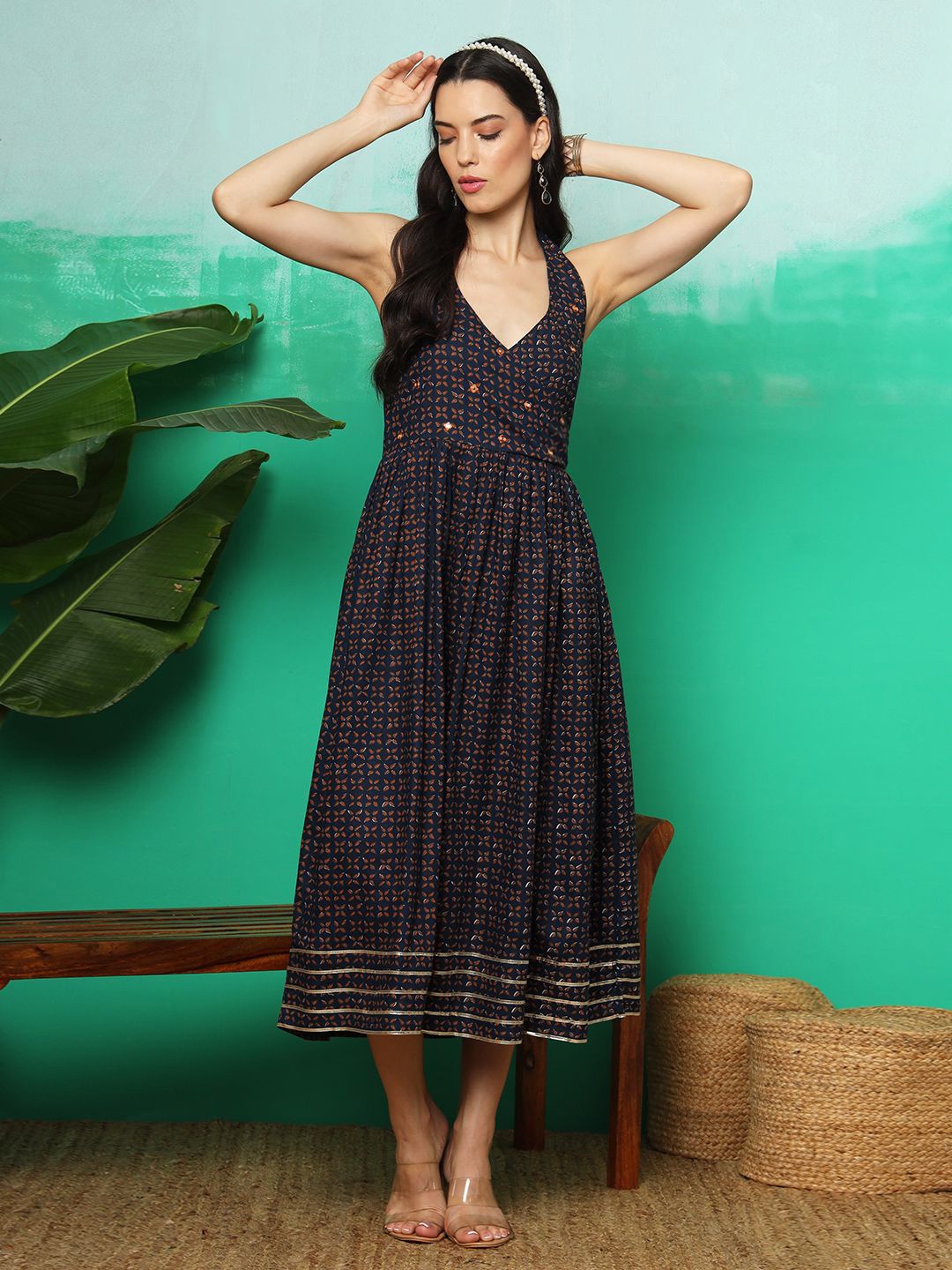 

Sangria Women Printed Halter Neck Midi Dresses, Navy blue