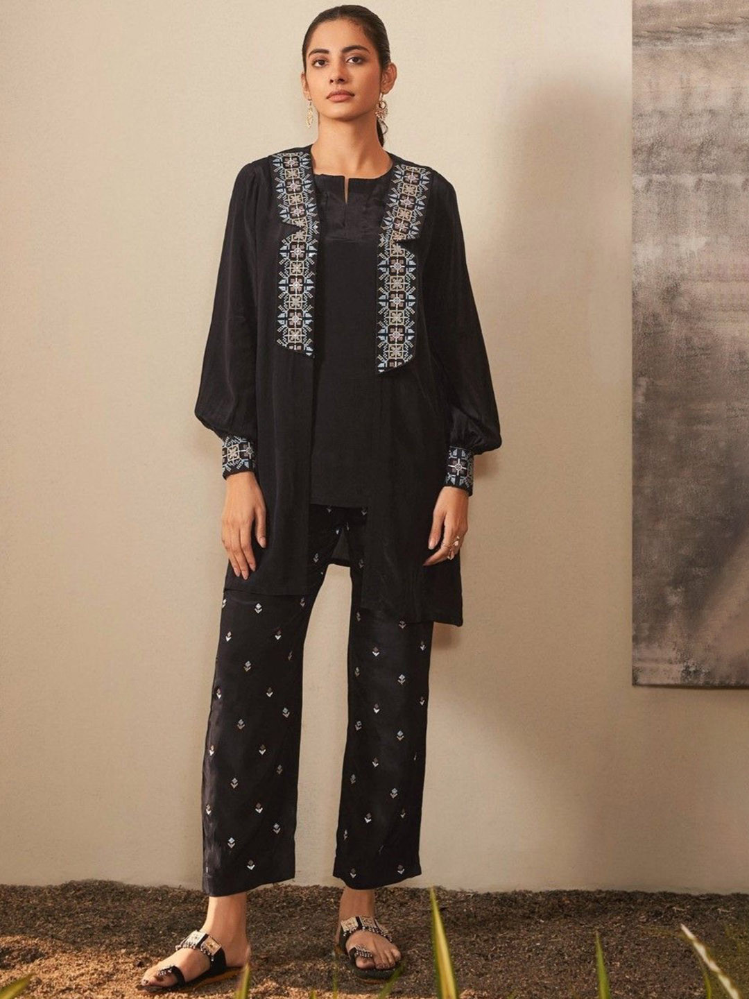 

AUTUMN LANE Floral Embroidered Cotton Silk Tunic & Trouser with Jacket, Black