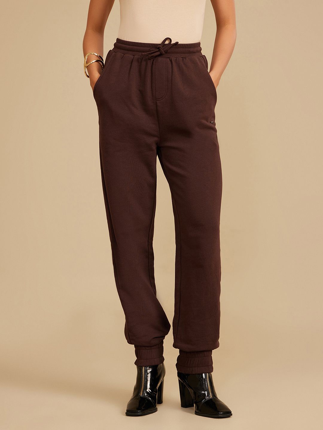 

Kazo Women Loose Fit High-Rise Joggers Trousers, Brown