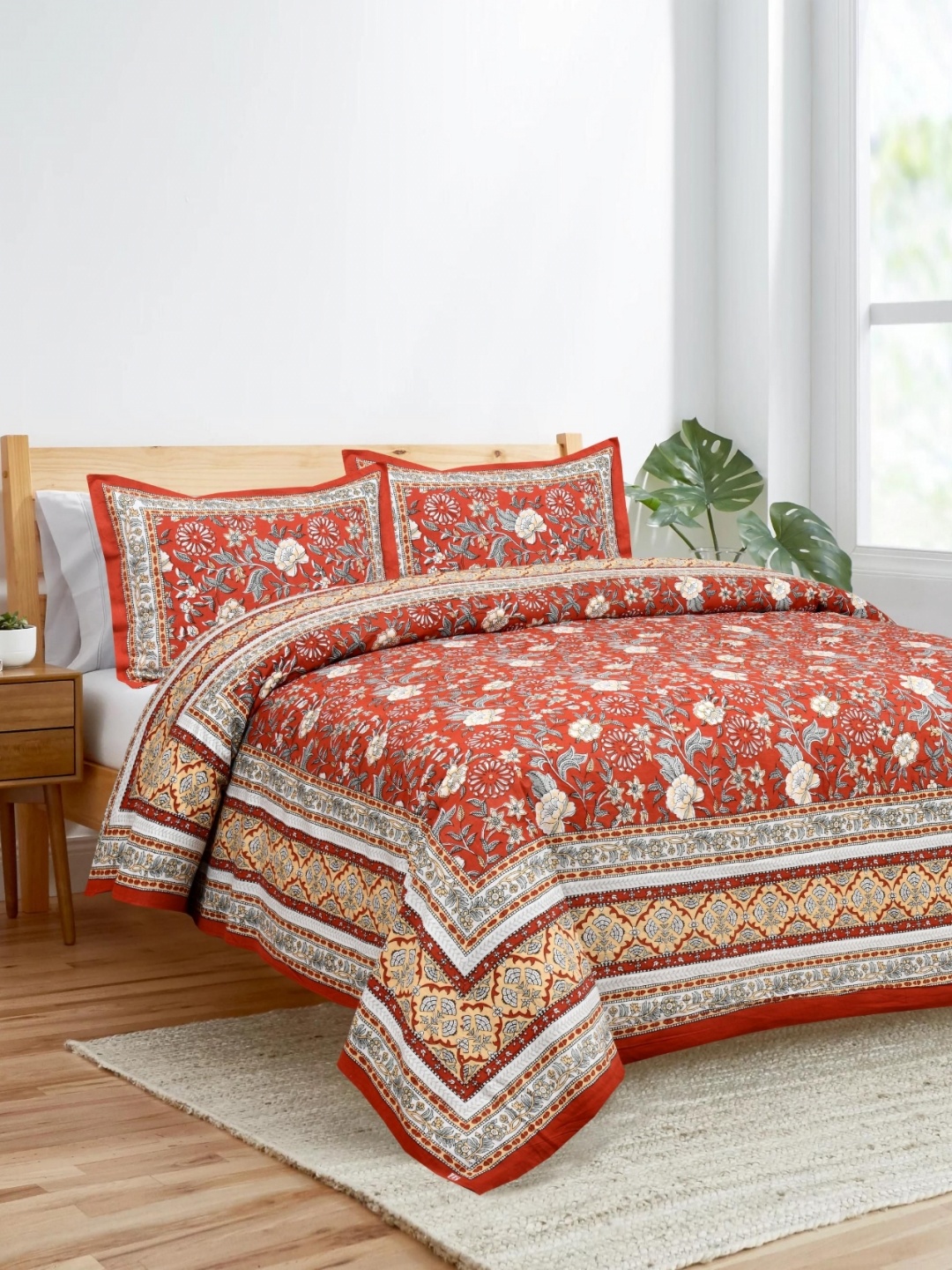 

HOME HEAVENS Red & White Floral 250 TC Queen Bedsheet with 2 Pillow Covers