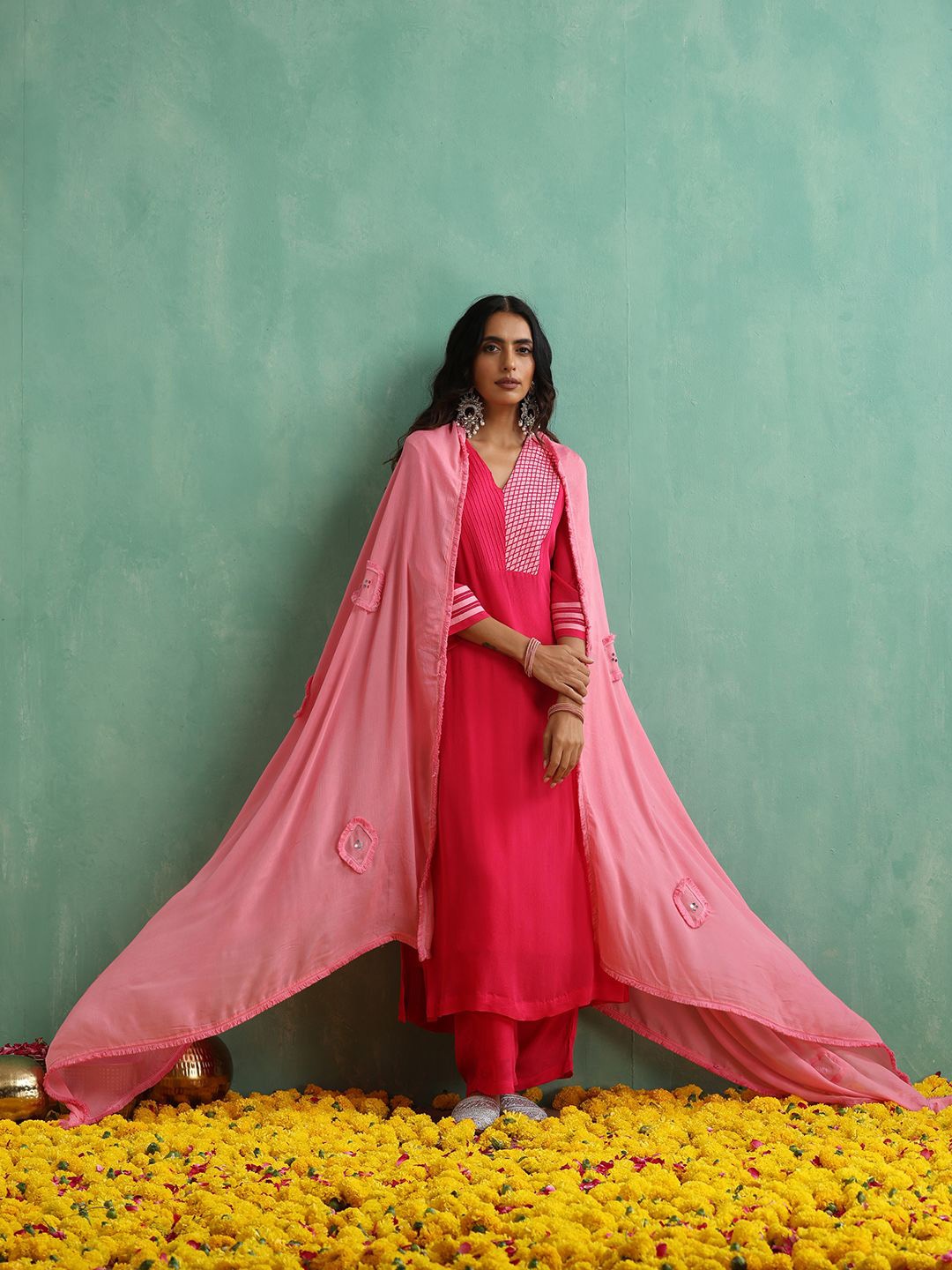 

indy Raaga Geometric Embroidered Thread Work Silk Chiffon Straight Kurta With Trouser, Pink