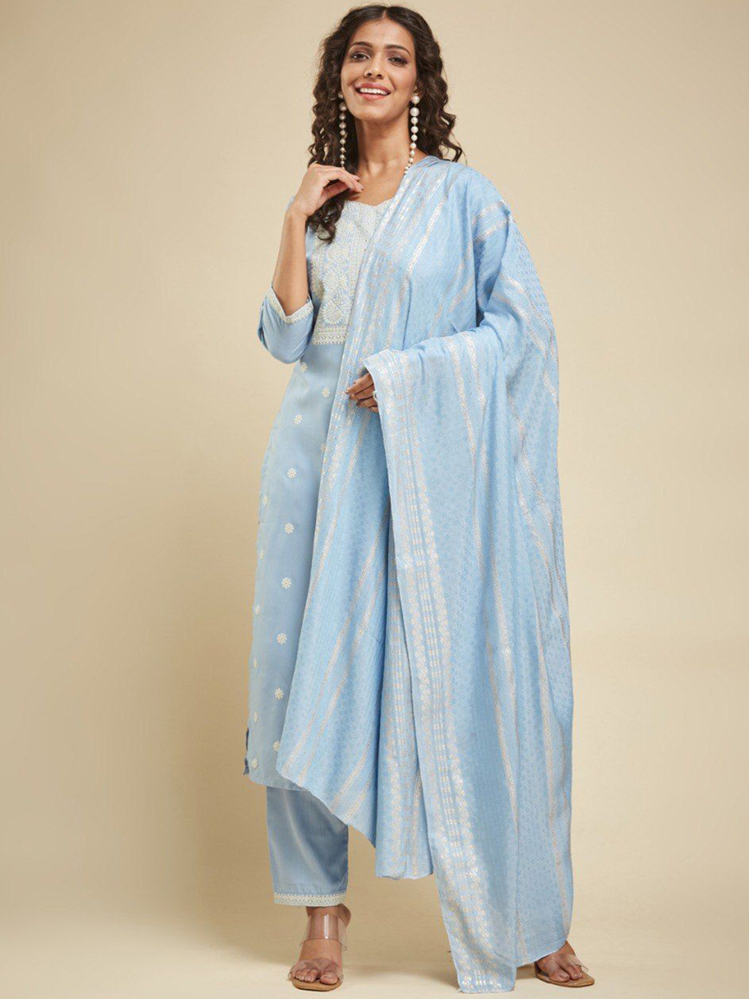 

Aika Floral Printed Sweetheart Neck Chanderi Silk Straight Kurta With Trousers & Dupatta, Blue