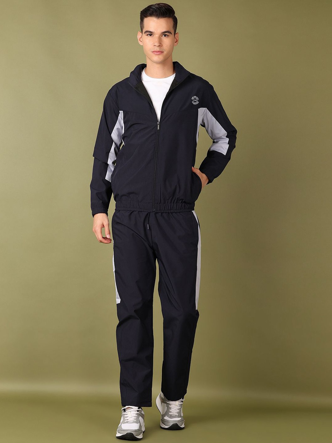 

V-Mart Men Cotton Tracksuit, Blue