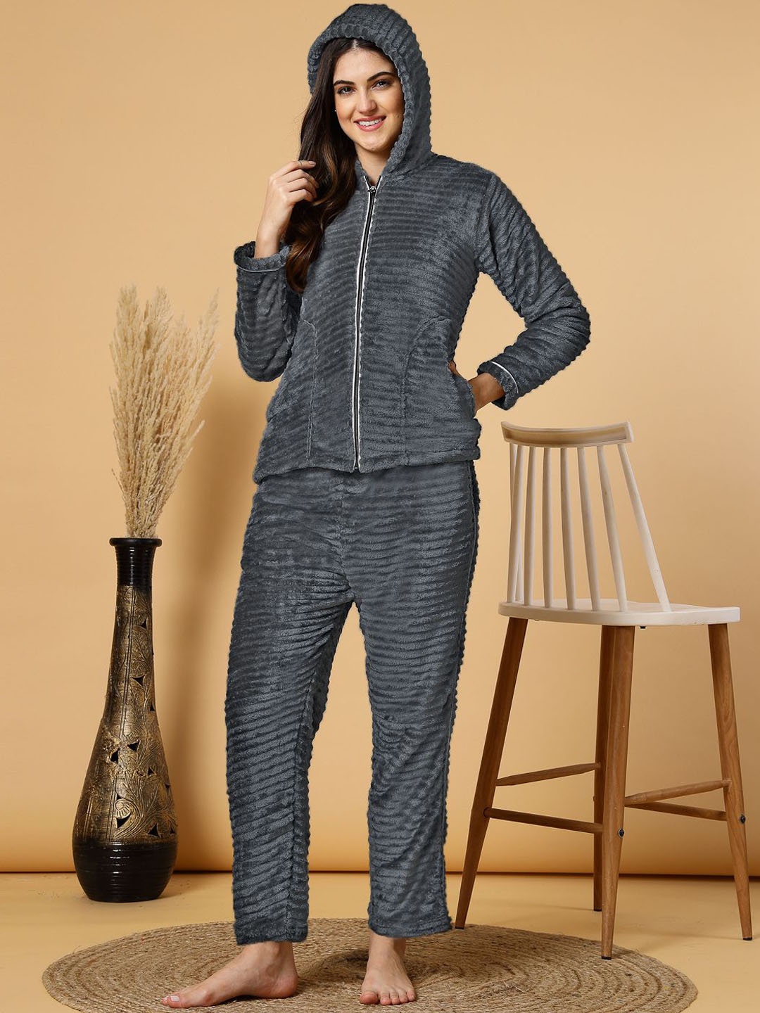

FABINALIV Striped Hooded Winter Night Suit with 2 Side Pockets, Grey