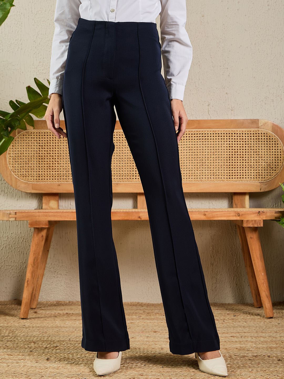 

DELAN Women High-Rise Easy Wash Pleated Trousers, Navy blue