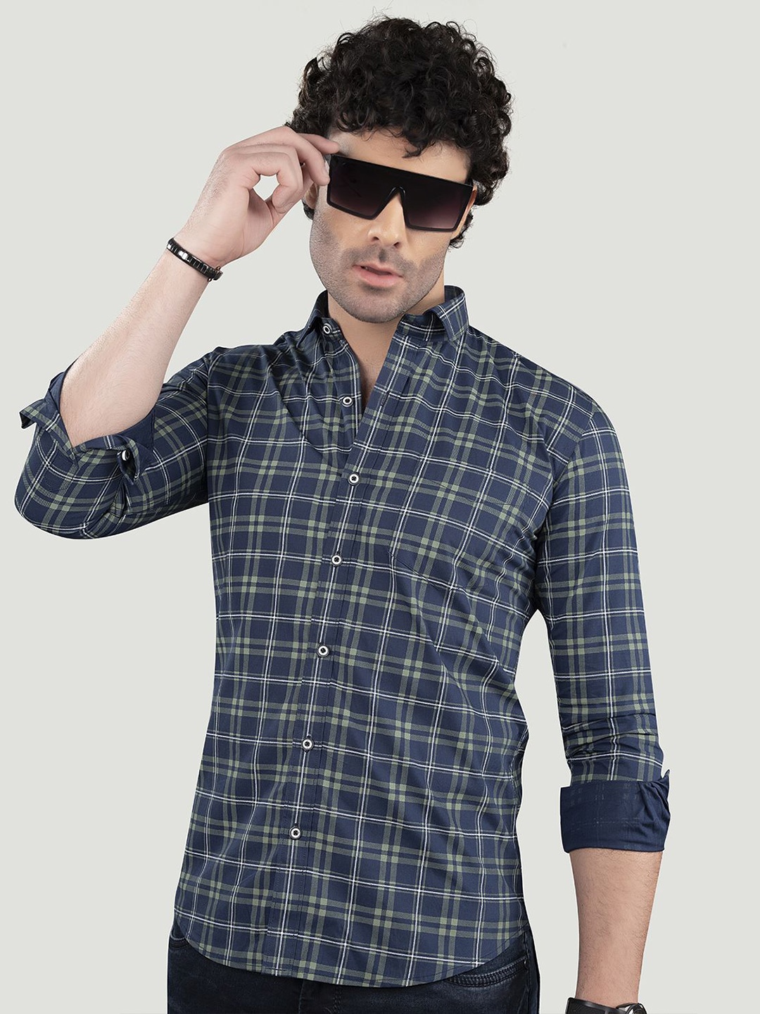 

ALMATY Men Comfort Spread Collar Checked Cotton Slim Fit Casual Shirt, Blue