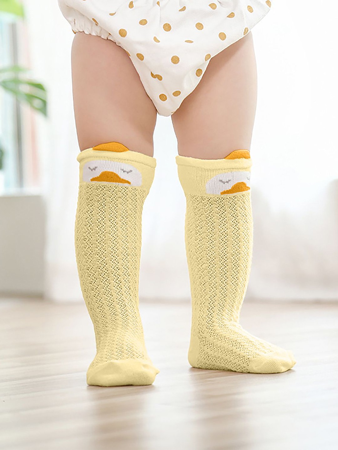 

SYGA Kids Textured Cotton Above Knee Length Socks, Yellow