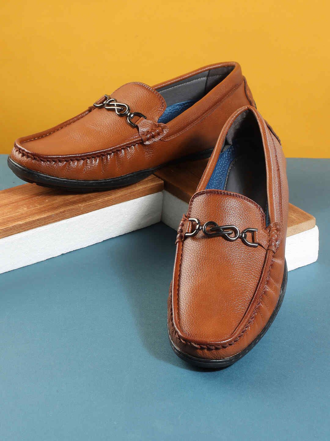 

Mochi Men Slip-On Round Toe Loafers, Tan
