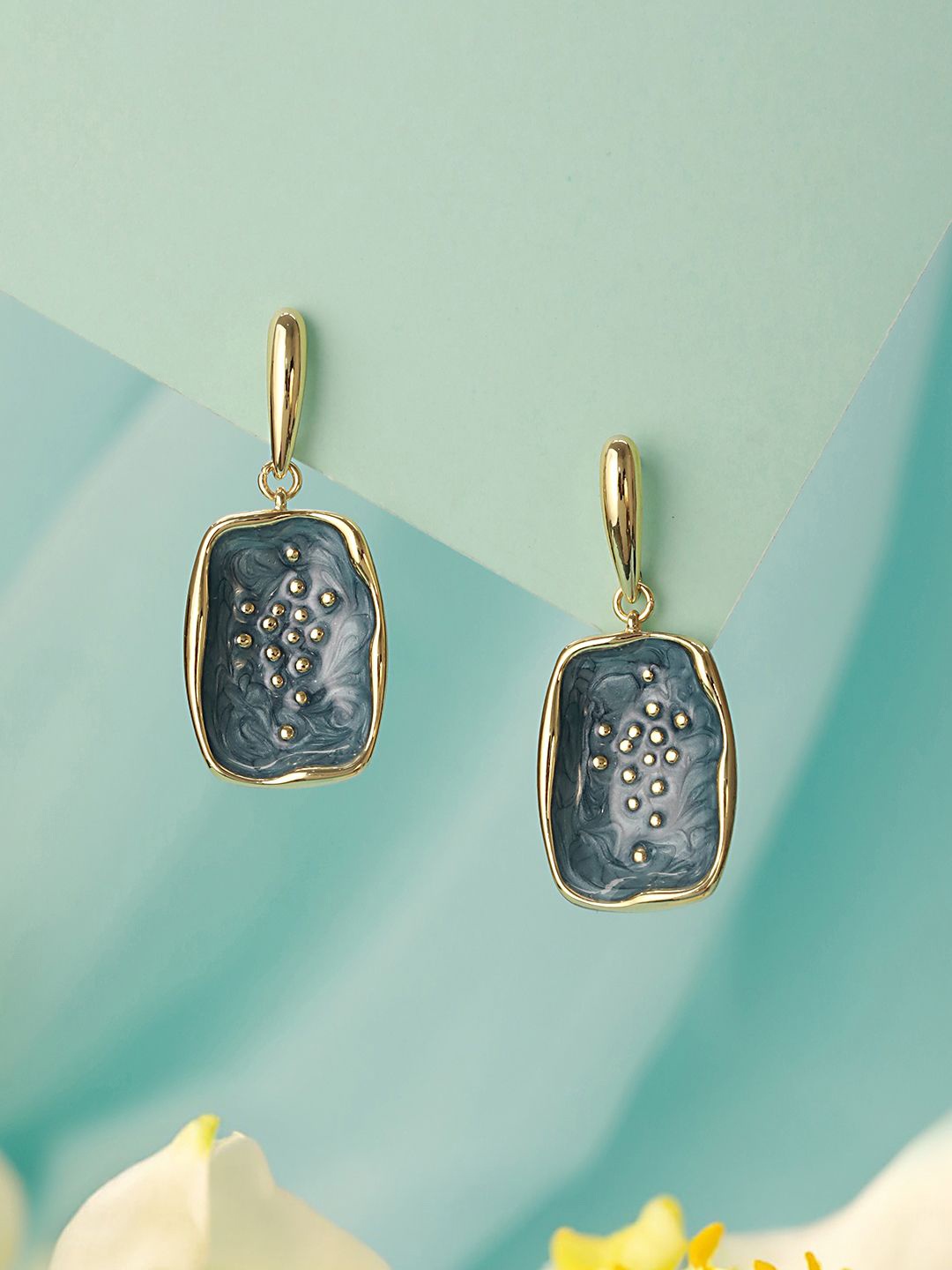 

SARAF TRENDZ 18k Gold Plated Stainless Steel Anti-tarnish Drop Earrings