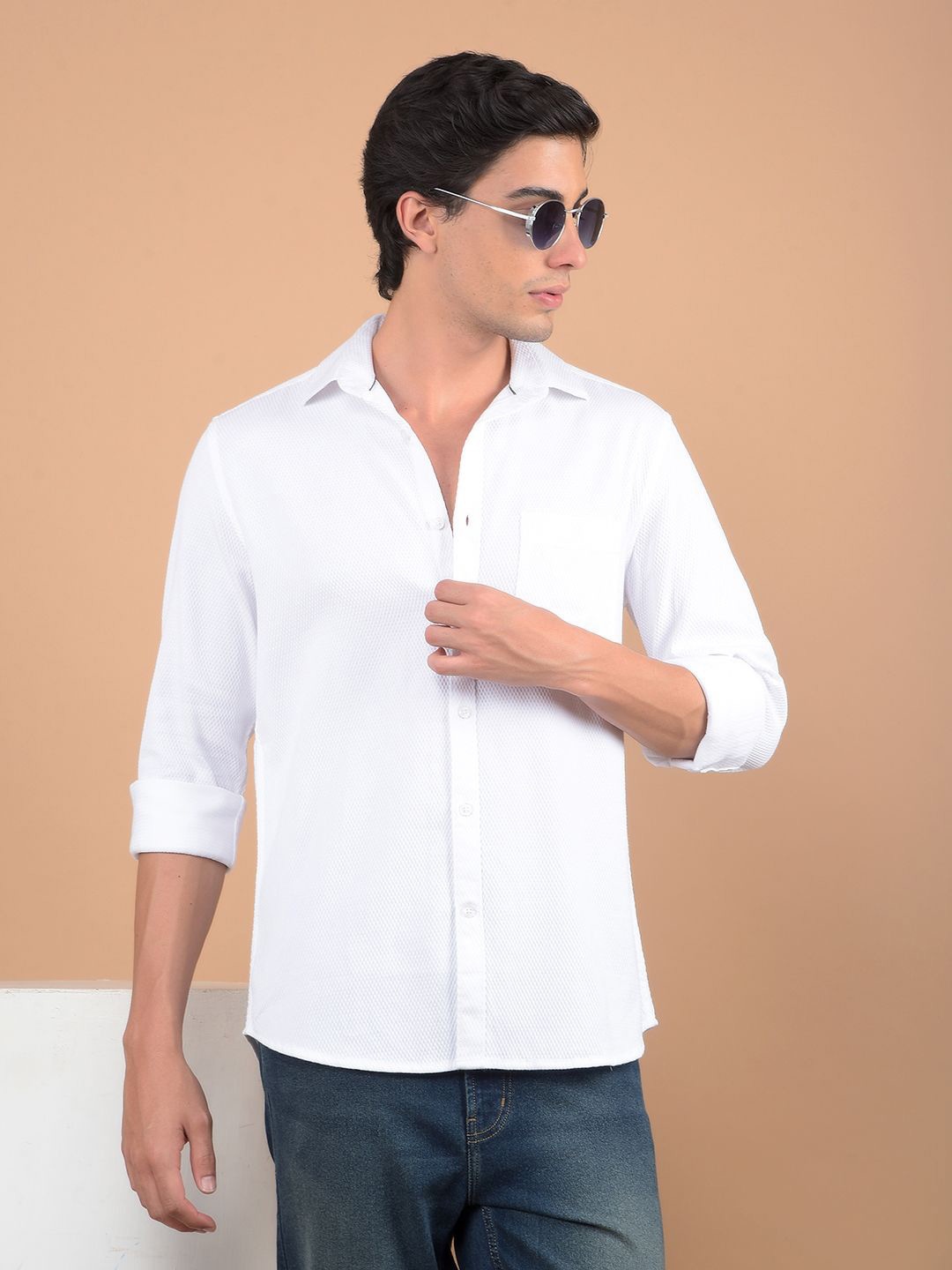 

Crimsoune Club Men Spread Collar Textured Cotton Slim Fit Casual Shirt, White