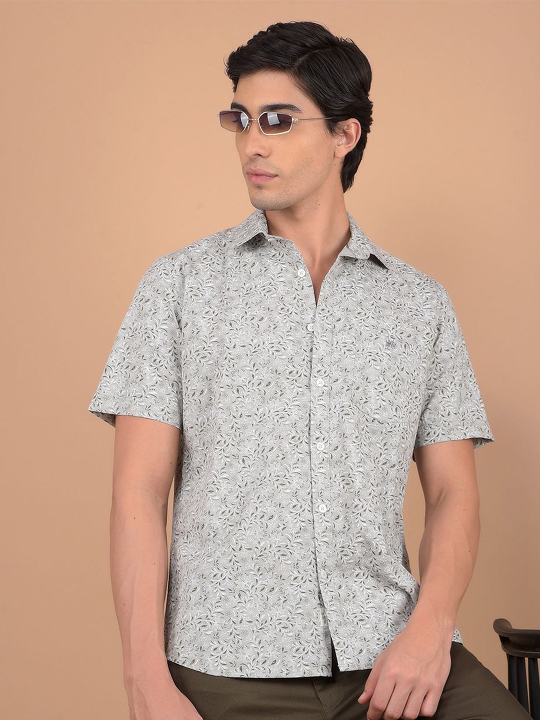 

Crimsoune Club Men Slim Fit Opaque Printed Casual Shirt, Grey
