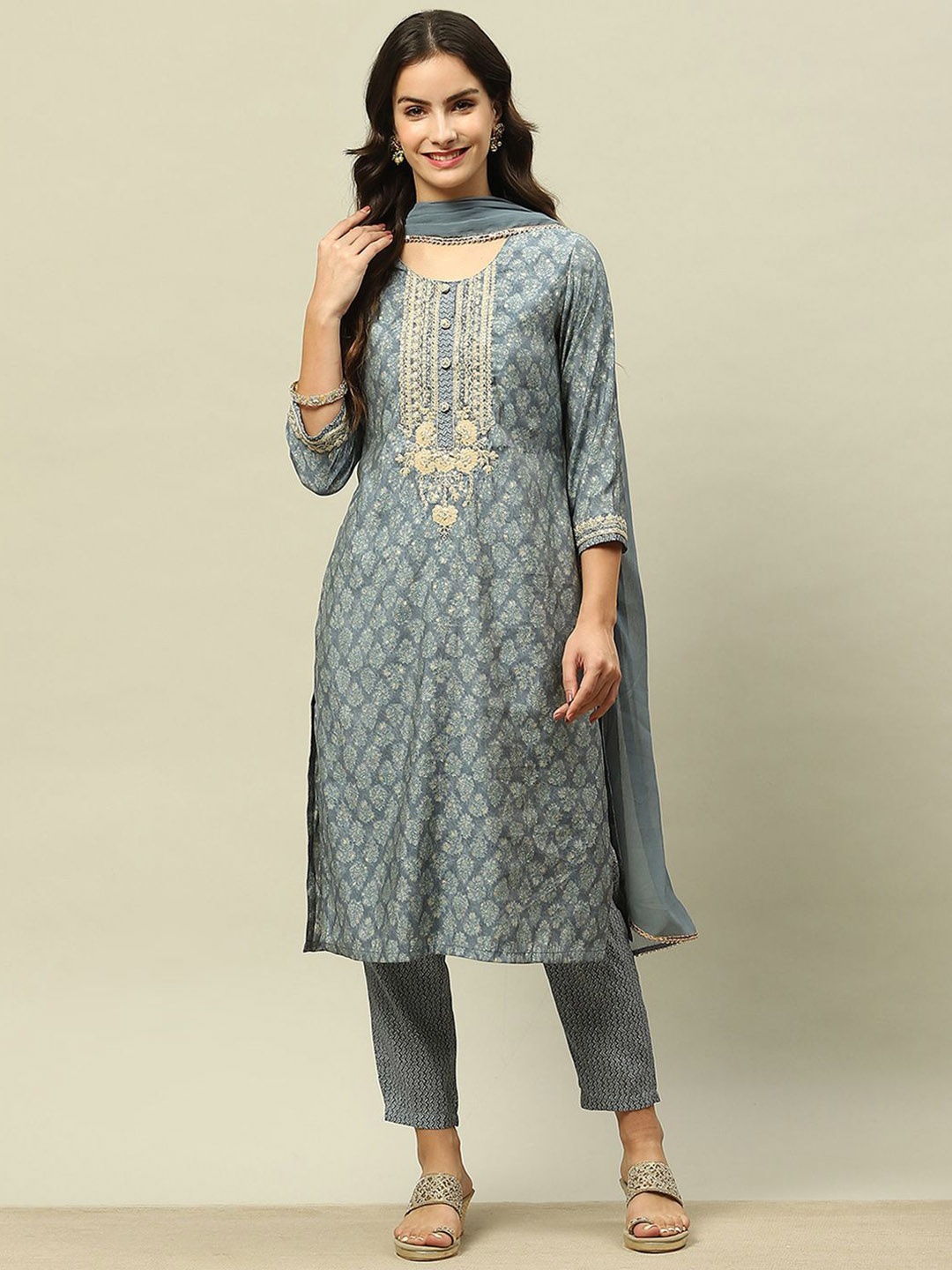 

Rangriti Floral Printed Straight Kurta With Trousers & Dupatta, Blue