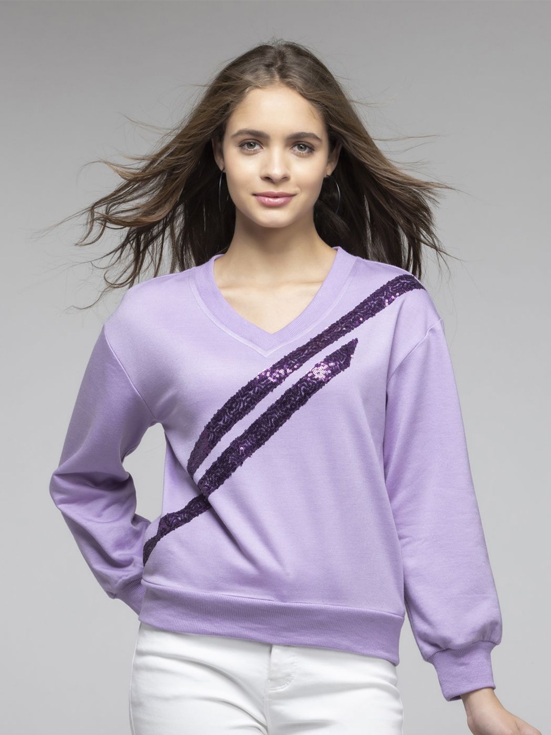 

SHAYE Women V-Neck Sequined Sweatshirt, Purple