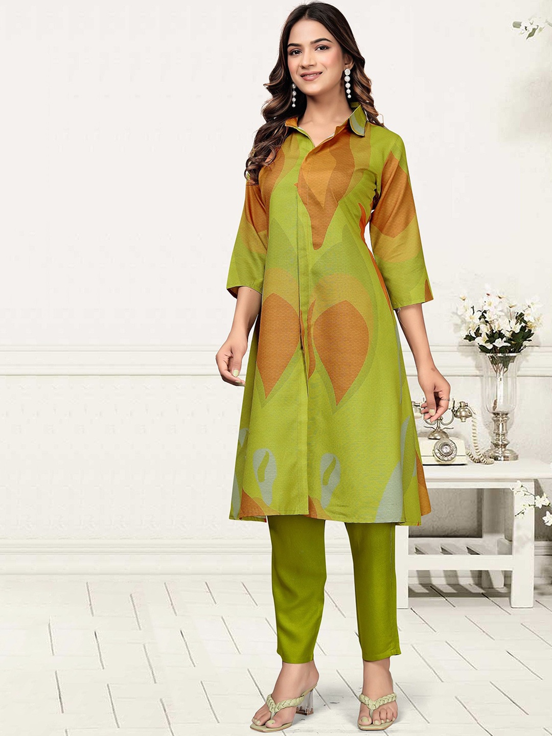

LADY SHOPI Abstract Printed Shirt Collar A-Line Kurta With Trouser, Olive