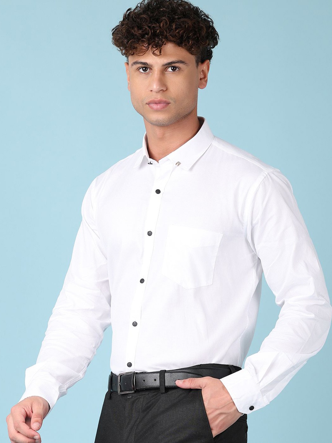 

V-Mart Men Spread Collar Solid Cotton Formal Shirt, White