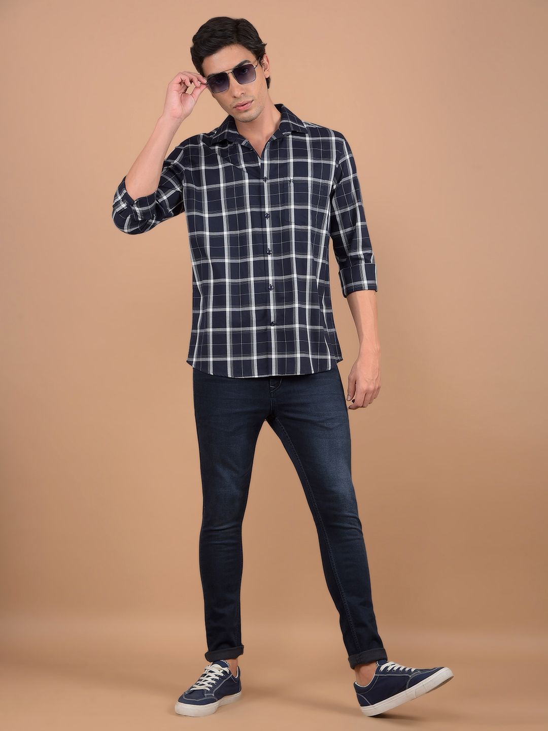 

Crimsoune Club Men Spread Collar Checked Cotton Slim Fit Casual Shirt, Navy blue